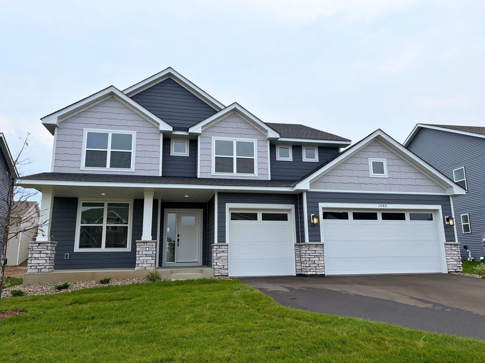 Lewis - Amber Fields - Landmark Collection: Rosemount, Minnesota - Lennar