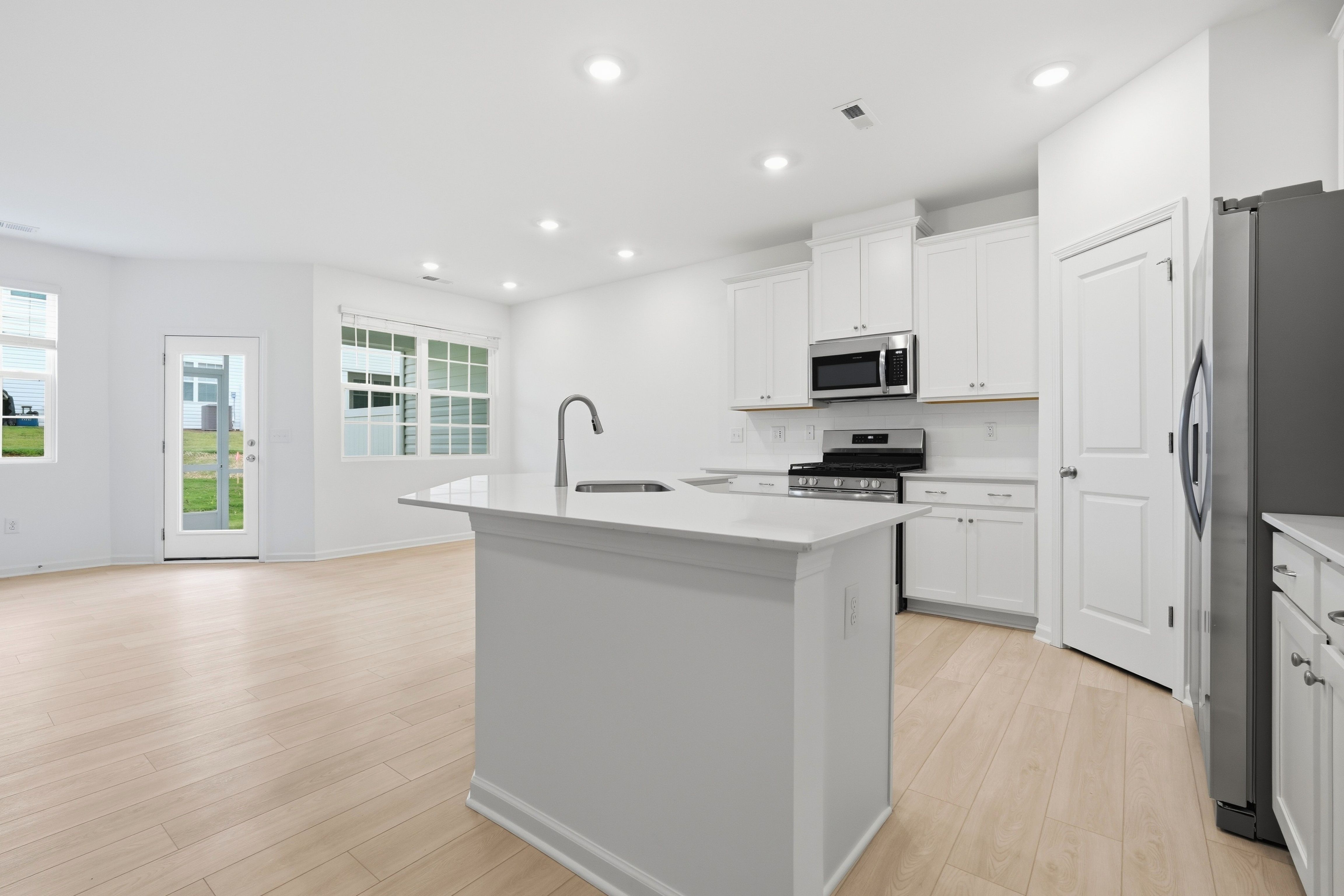 Chestnut Springs 98 1764 Hildago Drive6