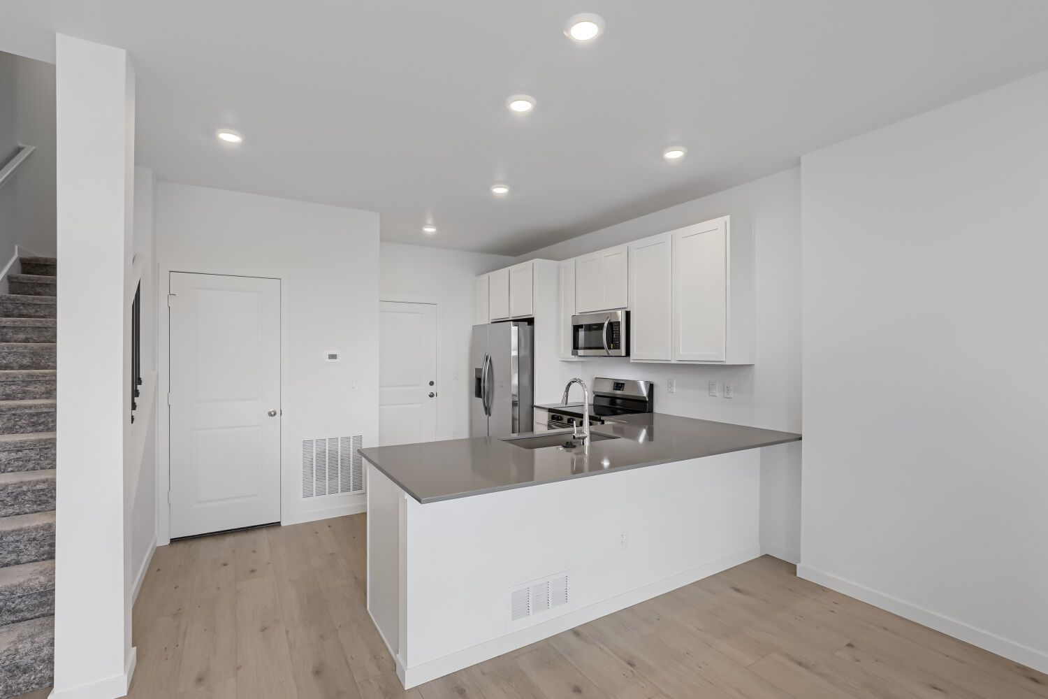 14905 Oneida St #3 Kitchen