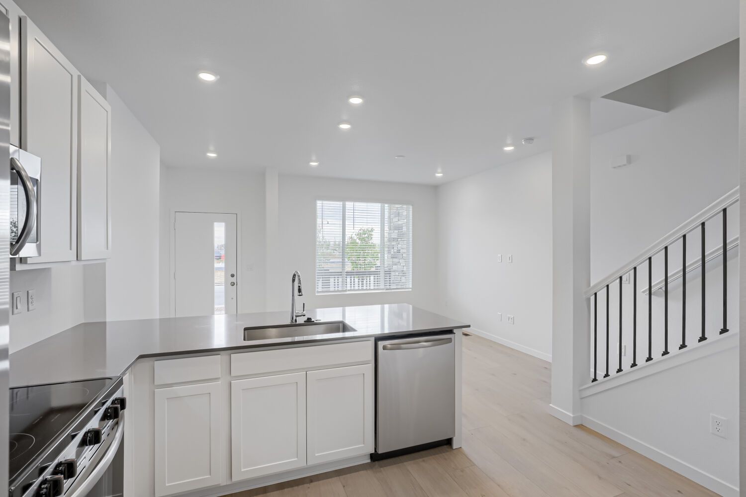 14905 Oneida St #3 Kitchen 3