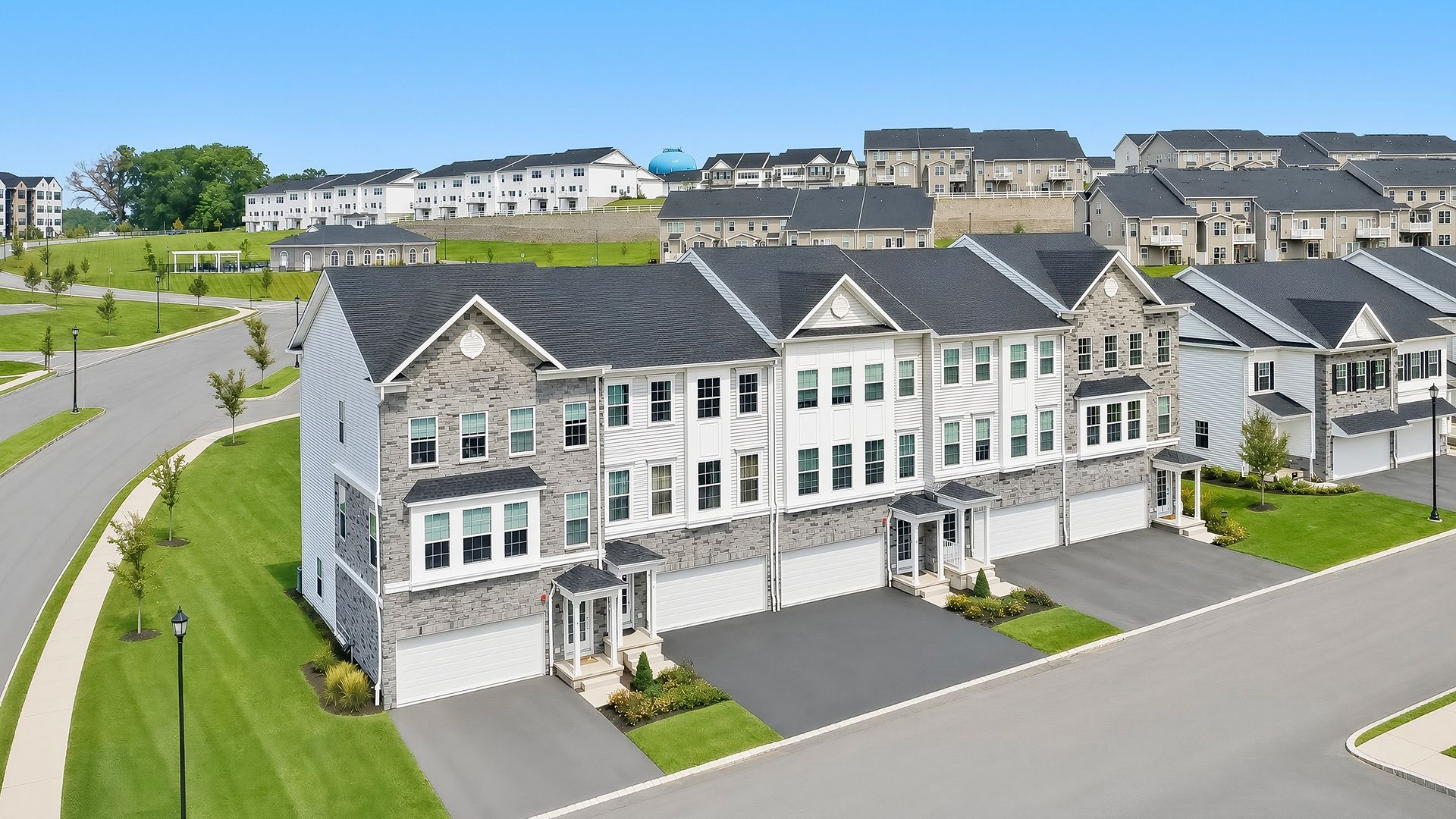 casa en Valley View Park - The Pershing Collection por Lennar