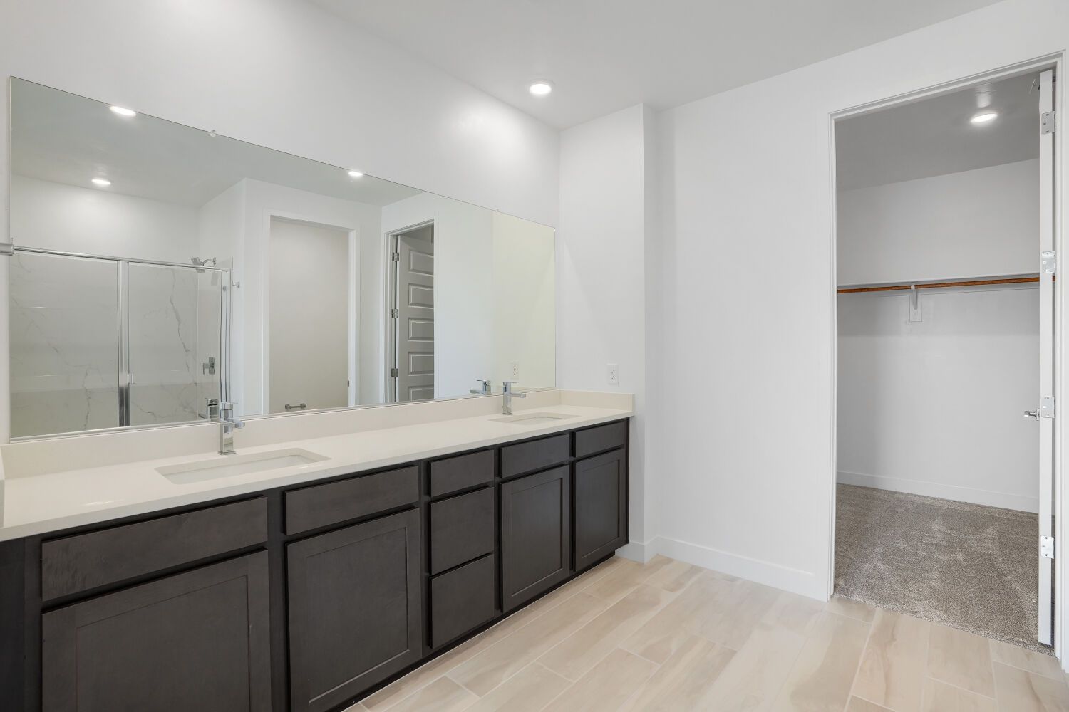11244 W Wingspan Wy   Web Quality   008   08 Primary Bathroom