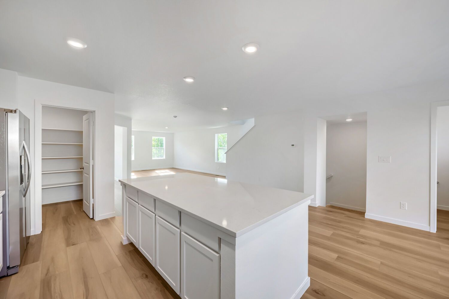 2680 Lower Crags Pt   Web Quality   005   05 Kitchen