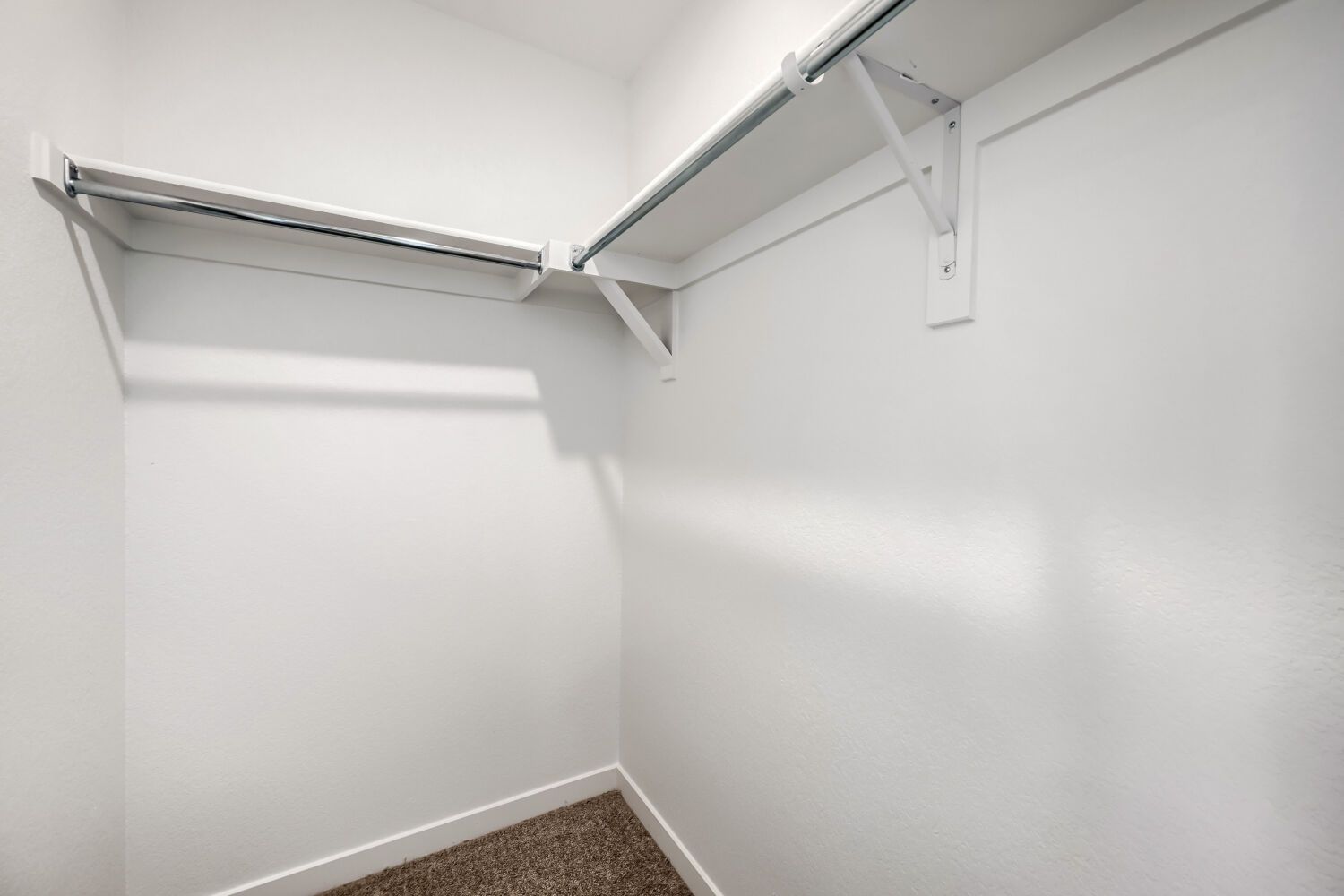 2680 Lower Crags Pt   Web Quality   009   09 Primary Bedroom Closet