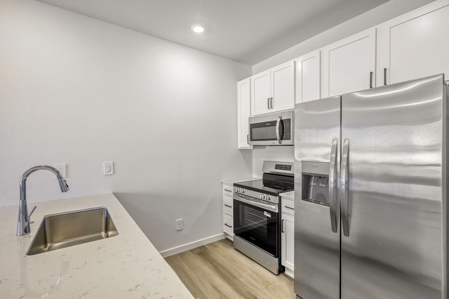 3576 Quincy Bay Pl Kitchen 2