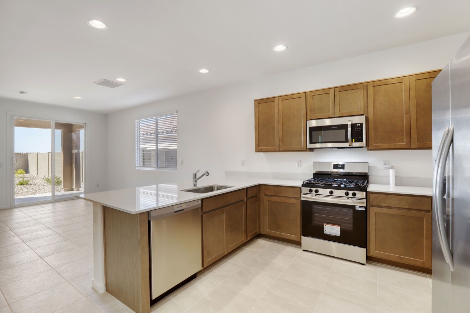 30243 W Wild Hazel Dr   Web Quality   005   05 Kitchen