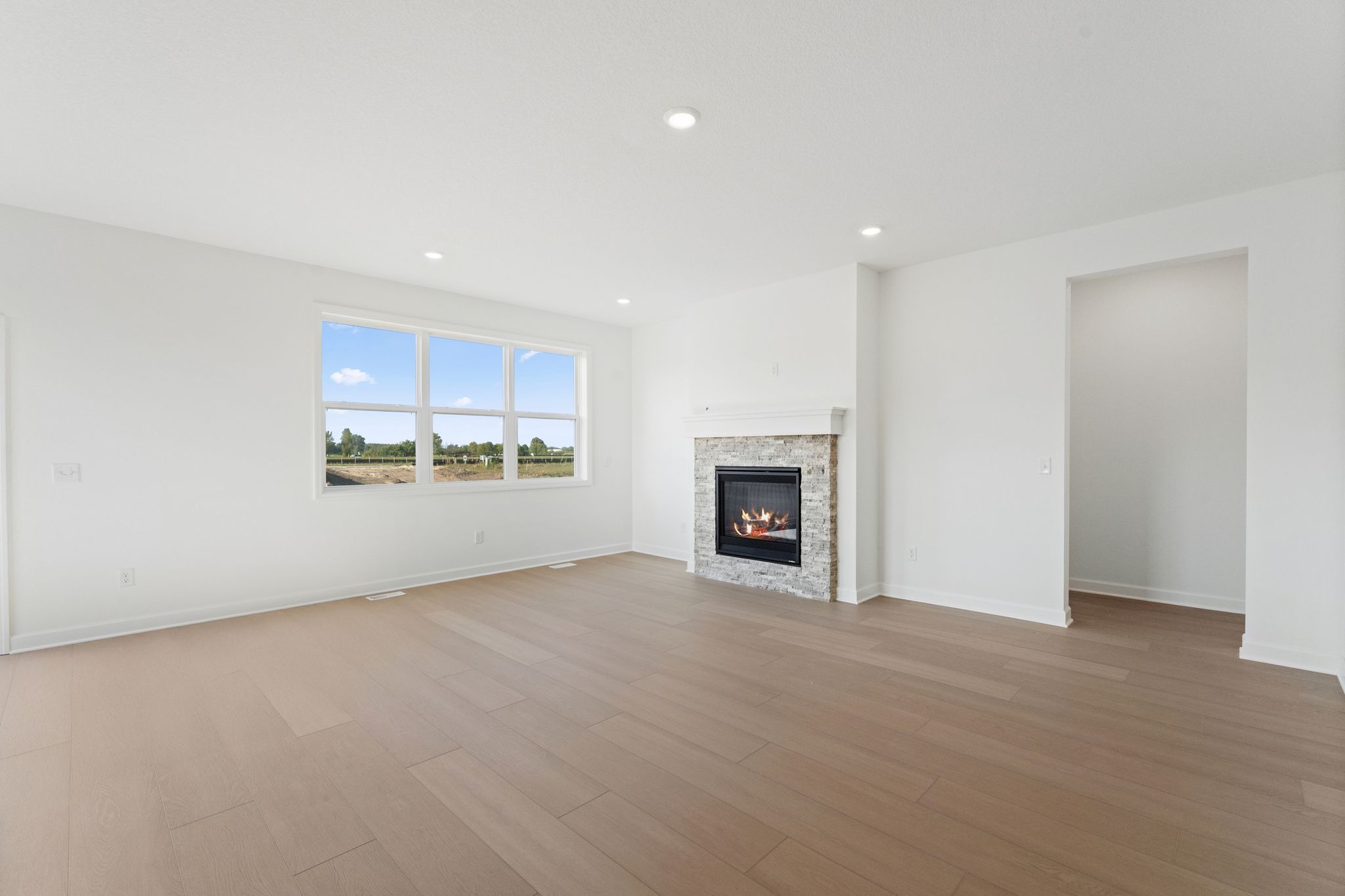 8 Watermark Cordoba QMI H S20749548318 Great Room 2of2 F1