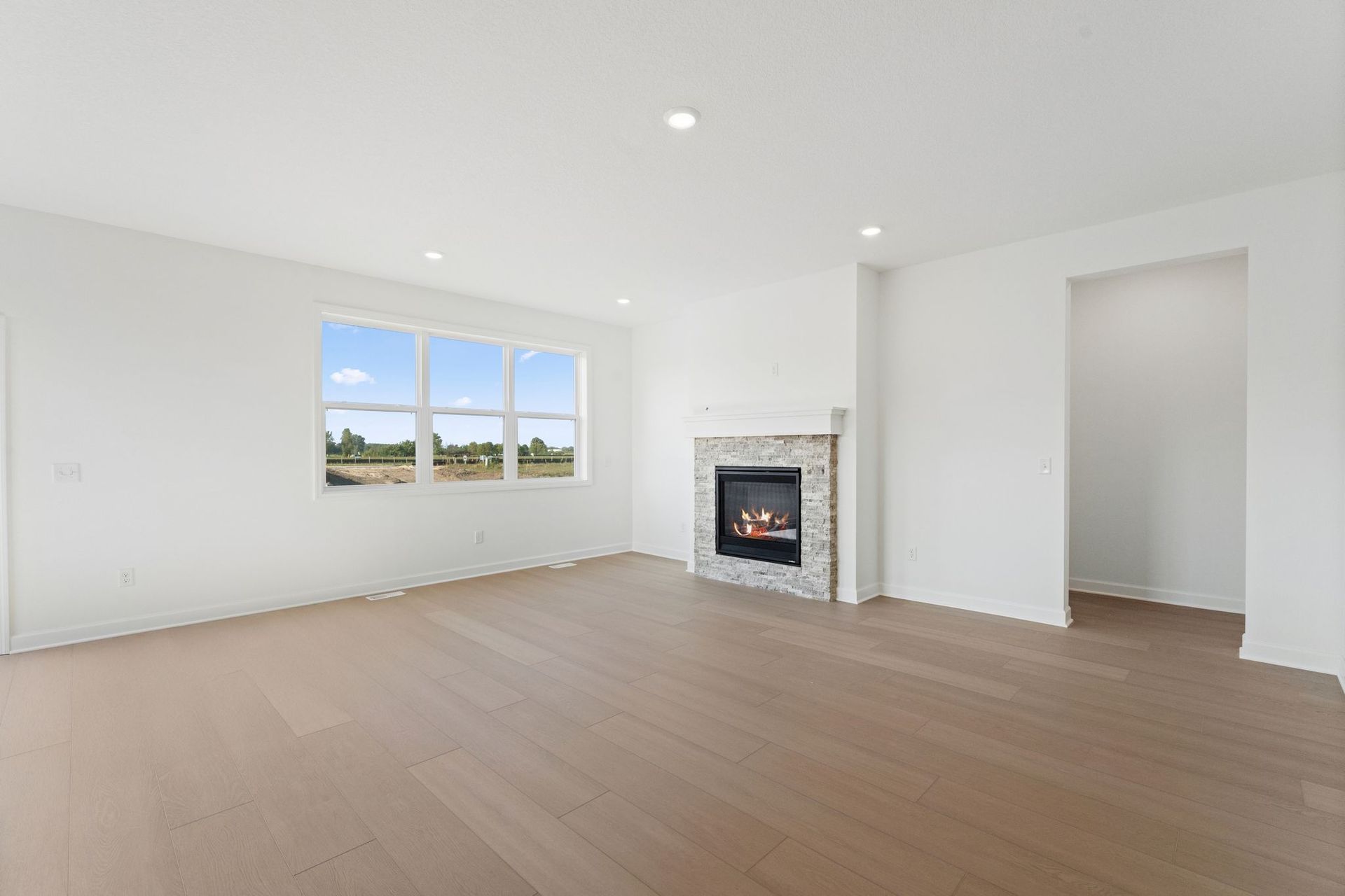 8 Watermark Cordoba QMI H S20749548318 Great Room 2of2 F1
