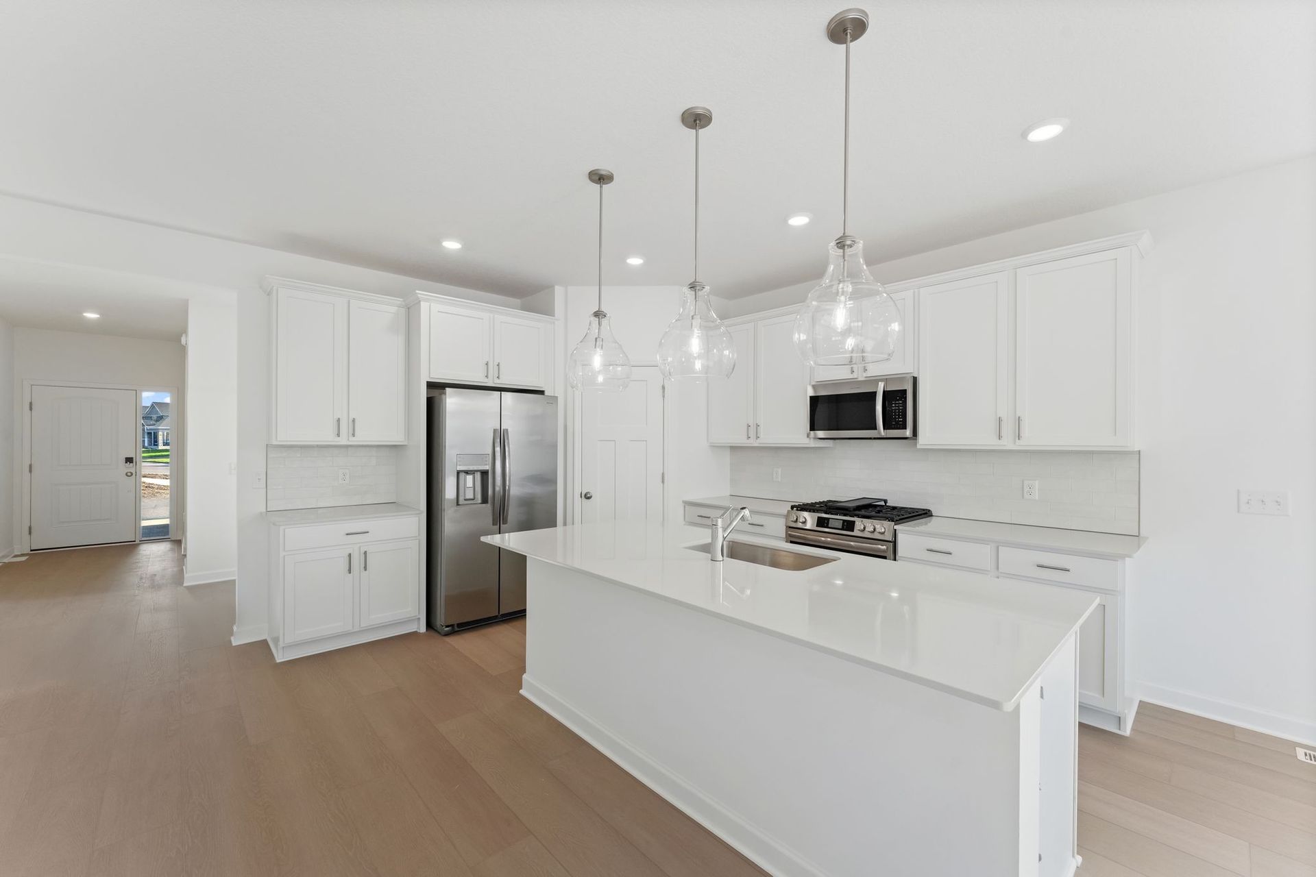 9 Watermark Cordoba QMI H S20749548318 Kitchen 1of3 F1