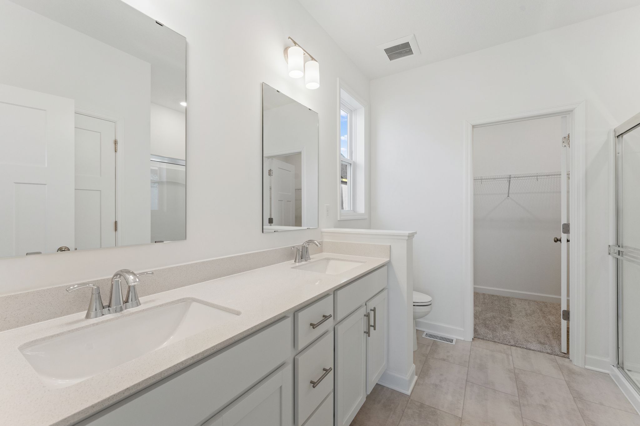 13 Watermark Cordoba QMI H S20749548318 Owners Bathroom F1