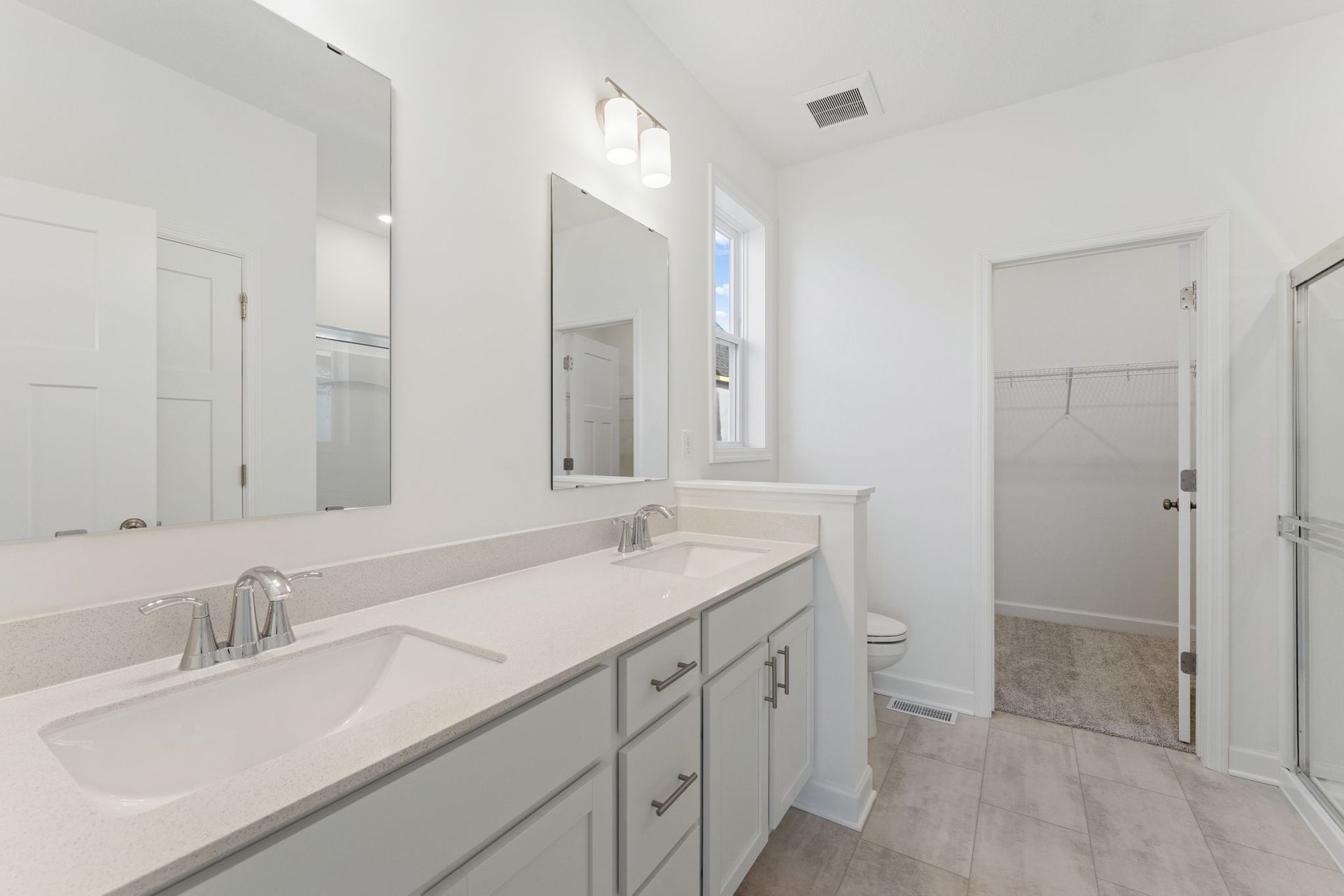 13 Watermark Cordoba QMI H S20749548318 Owners Bathroom F1