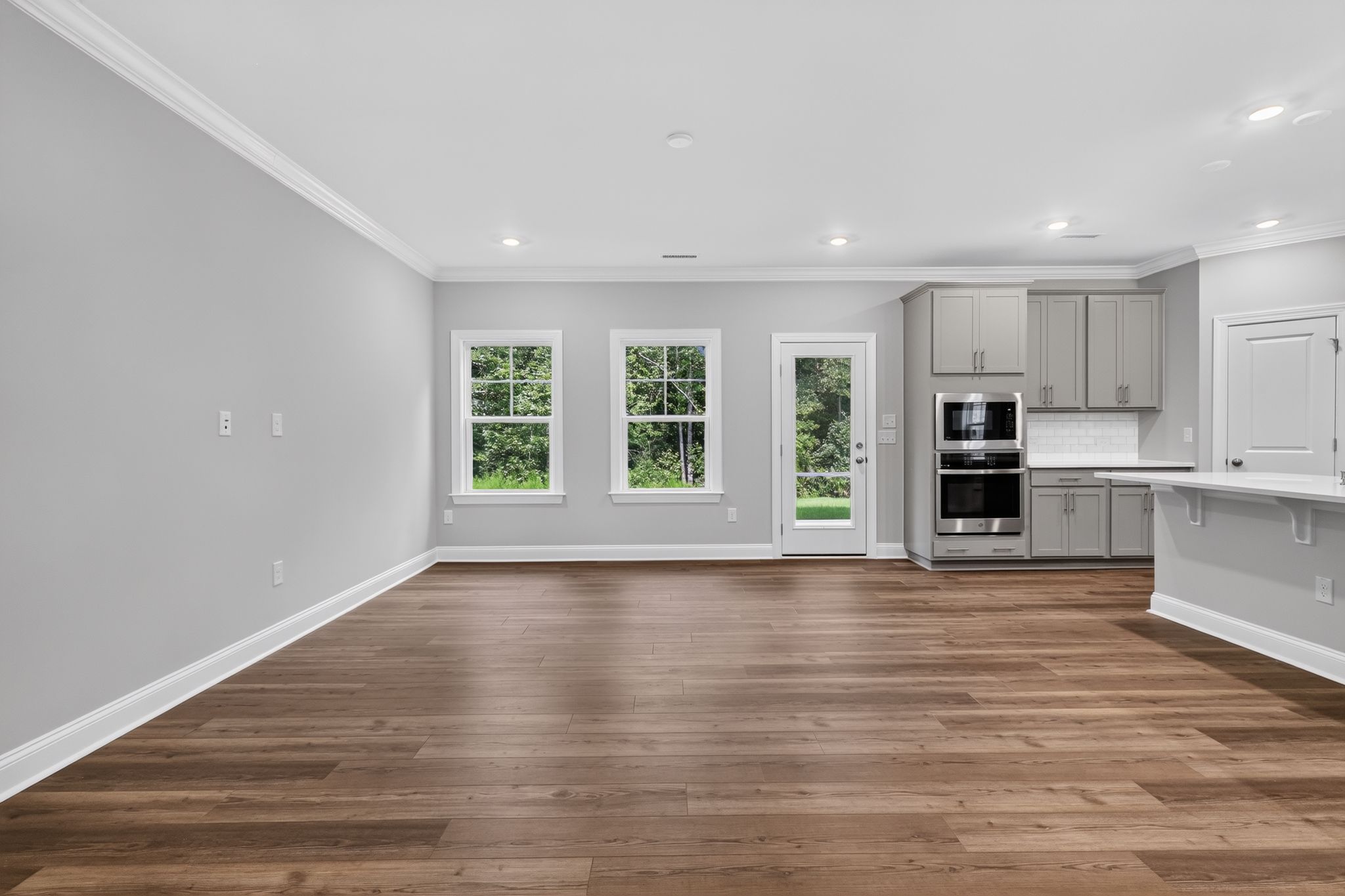 10 1116 Hidden Bch Dr Living room  167