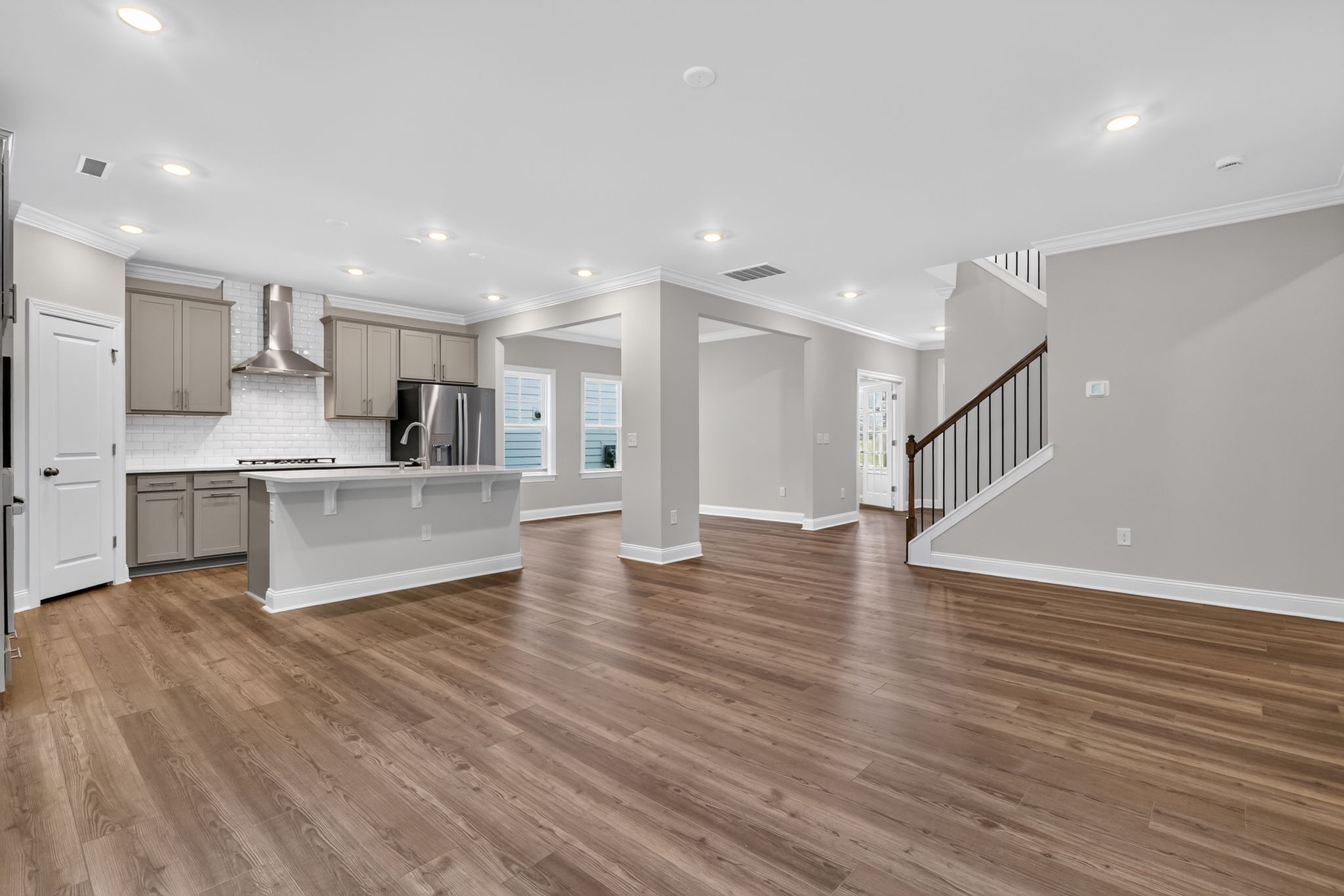 11 1116 Hidden Bch Dr Living room  153