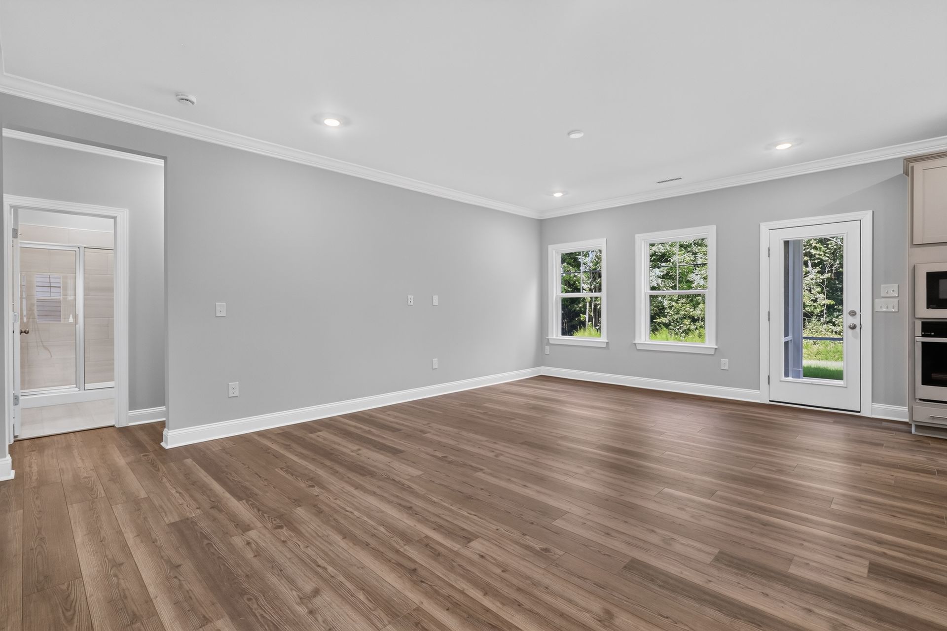 14 1116 Hidden Bch Dr Living room  174