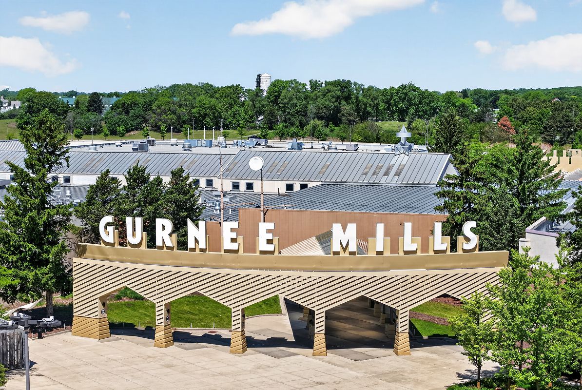 Gurnee Gurnee Mills Mall 1of3