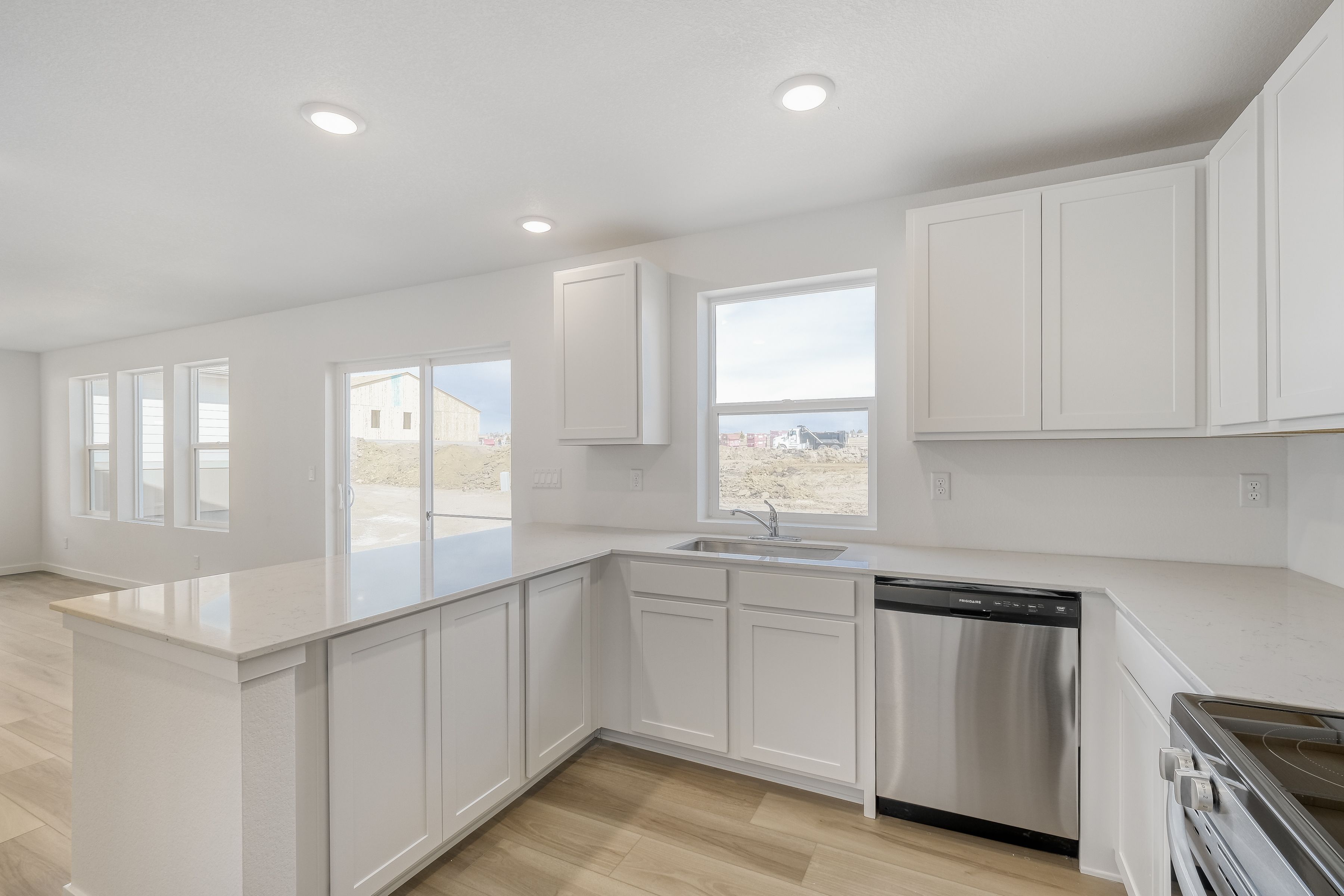9204 Old Dv Dr   Print Quality   006   06 Kitchen