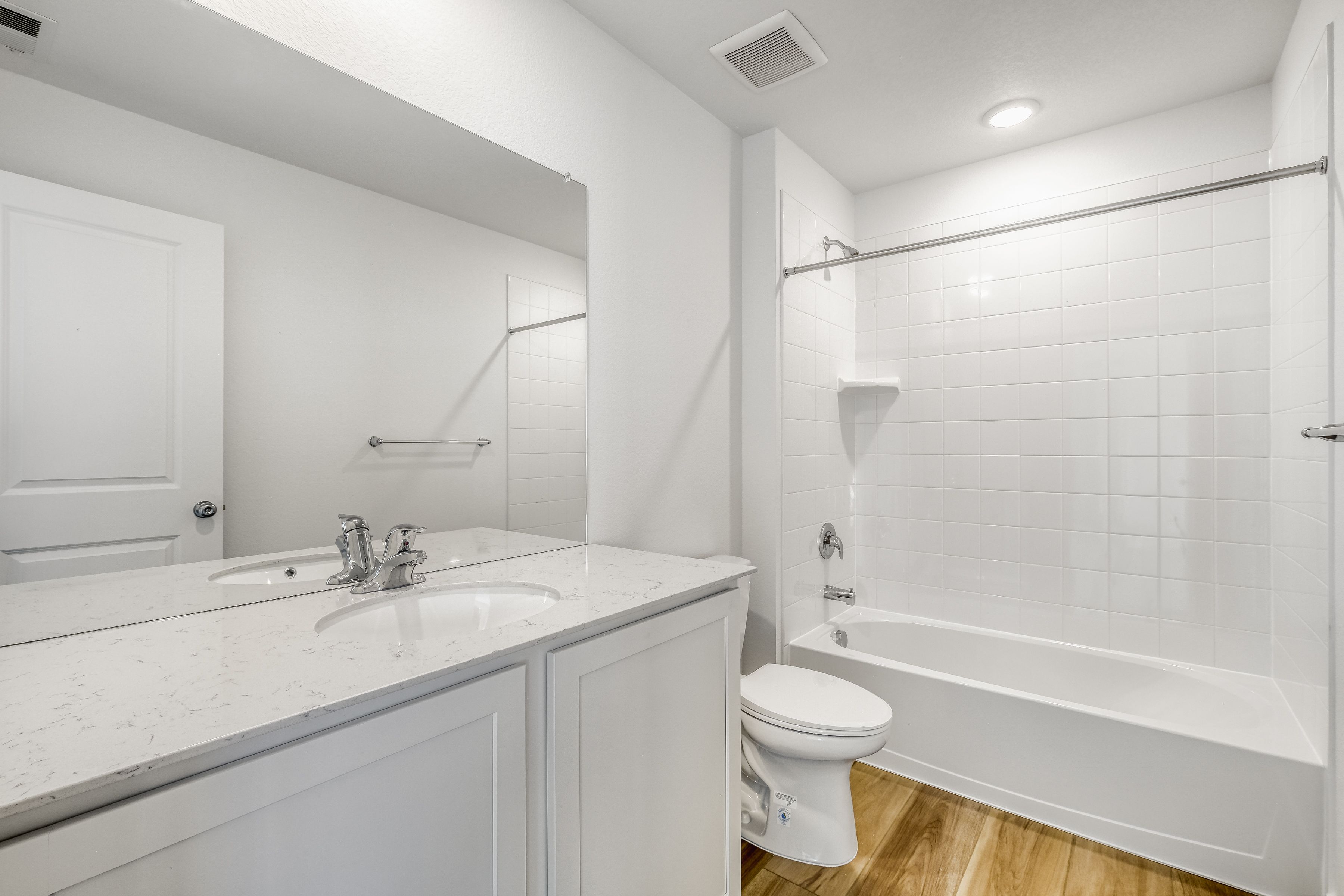 9204 Old Dv Dr   Print Quality   011   11 Bathroom