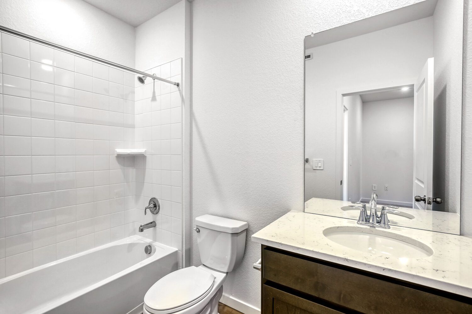 3512 Quincy Bay Pl Secondary Bathroom