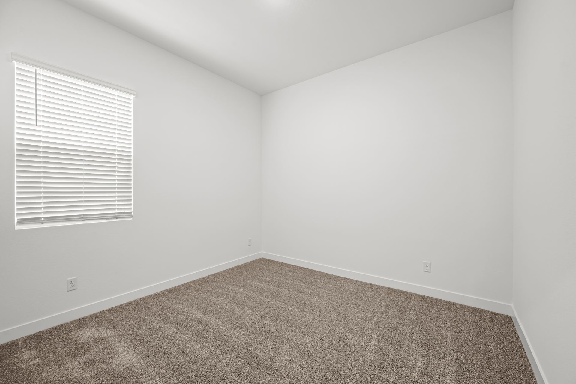 Lennar10405 Diana Summit Street07