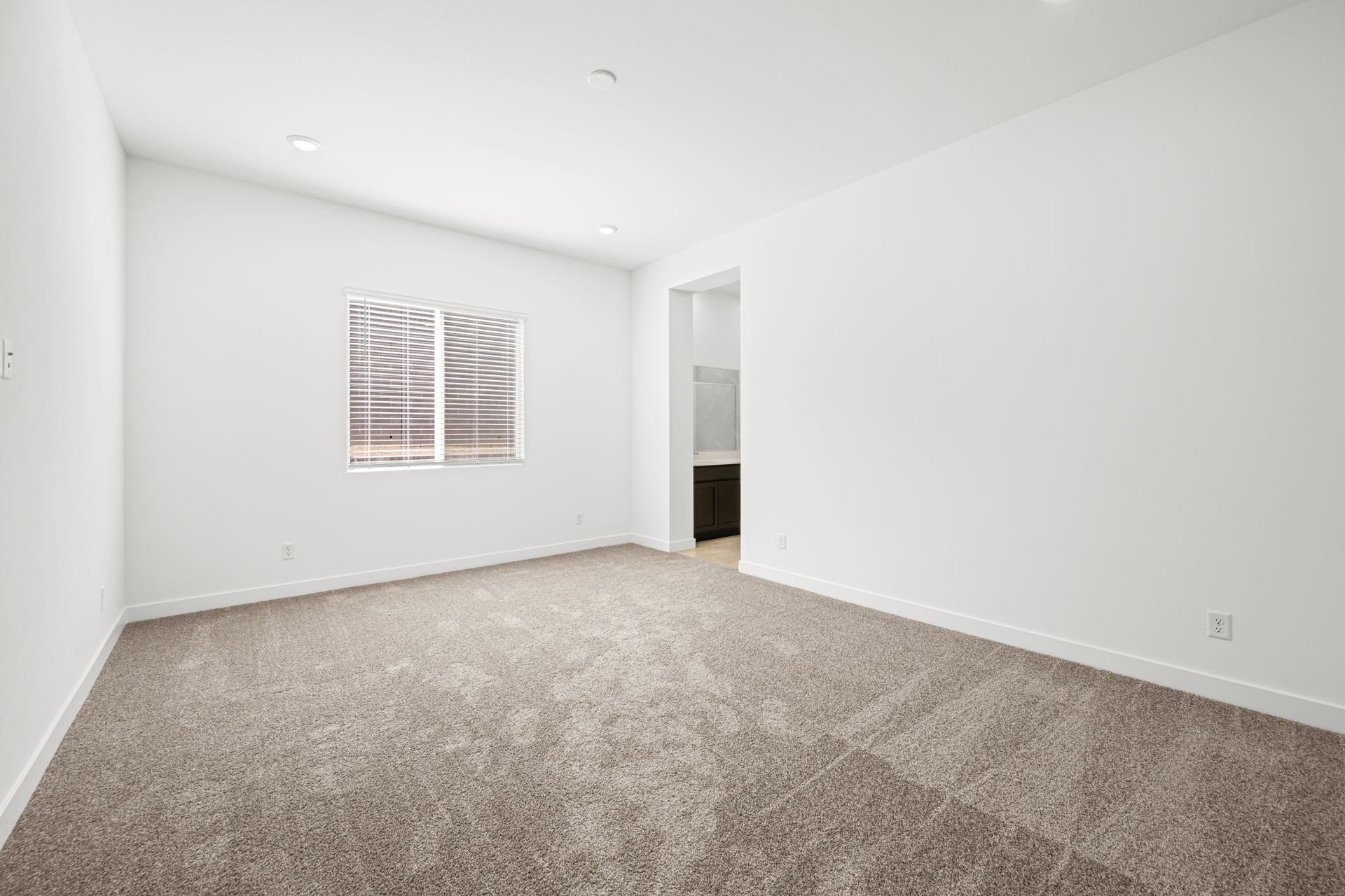 Lennar10405 Diana Summit Street16