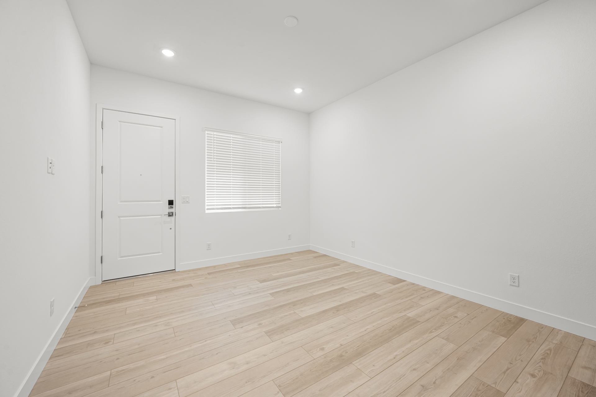Lennar10405 Diana Summit Street22