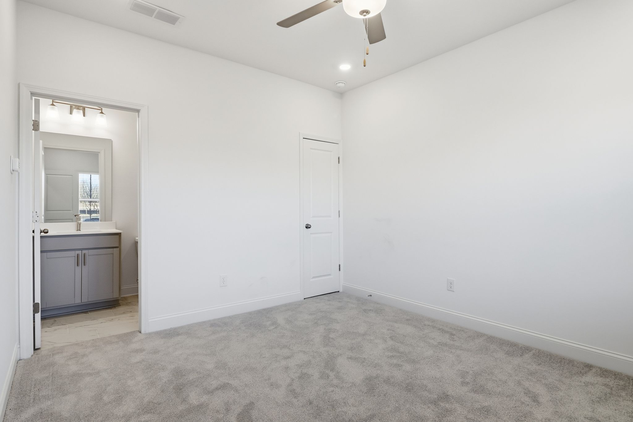 The Encore Townhomes Applause 14