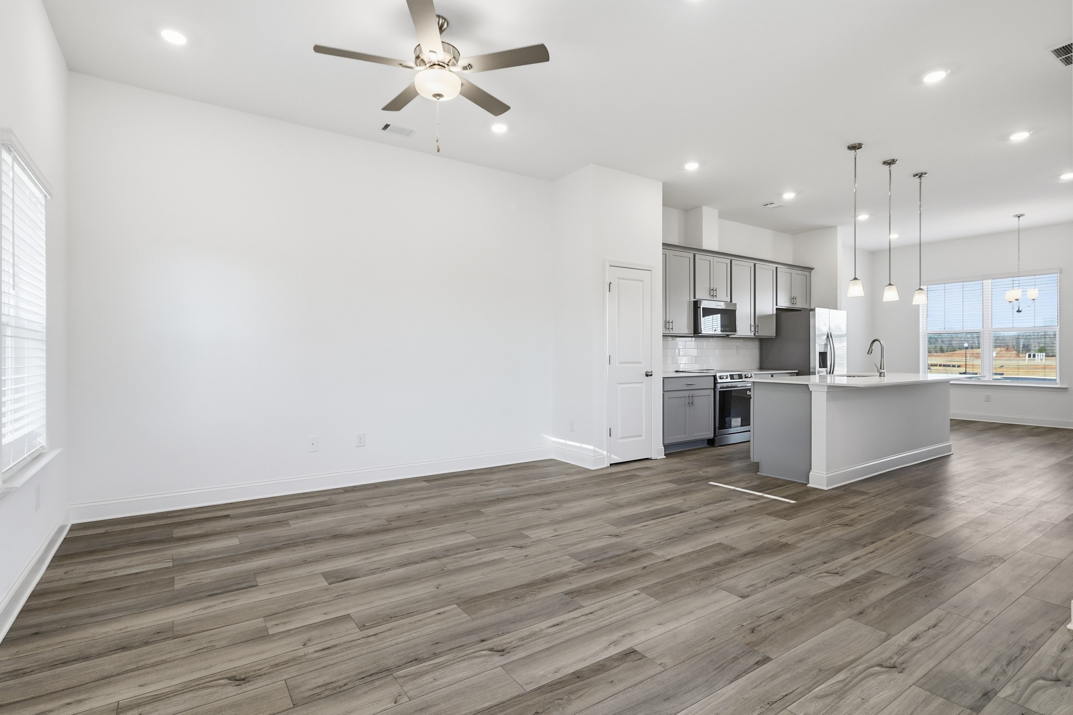 The Encore Townhomes Applause 13