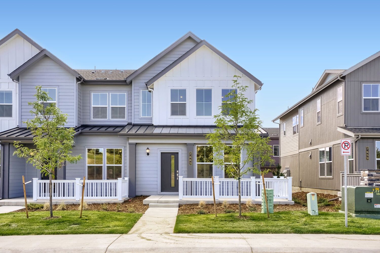7663 S Mobile Way   Web Quality   001   01 Exterior Front