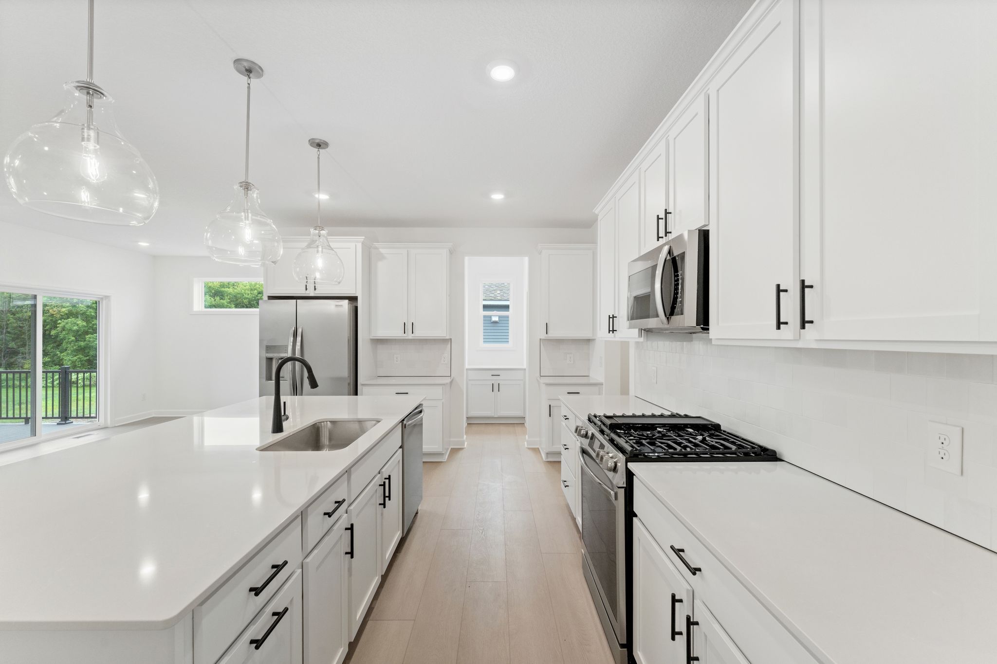 10 Lexington Waters Birmingham QMI H S22222543310 Kitchen 1of3 F1