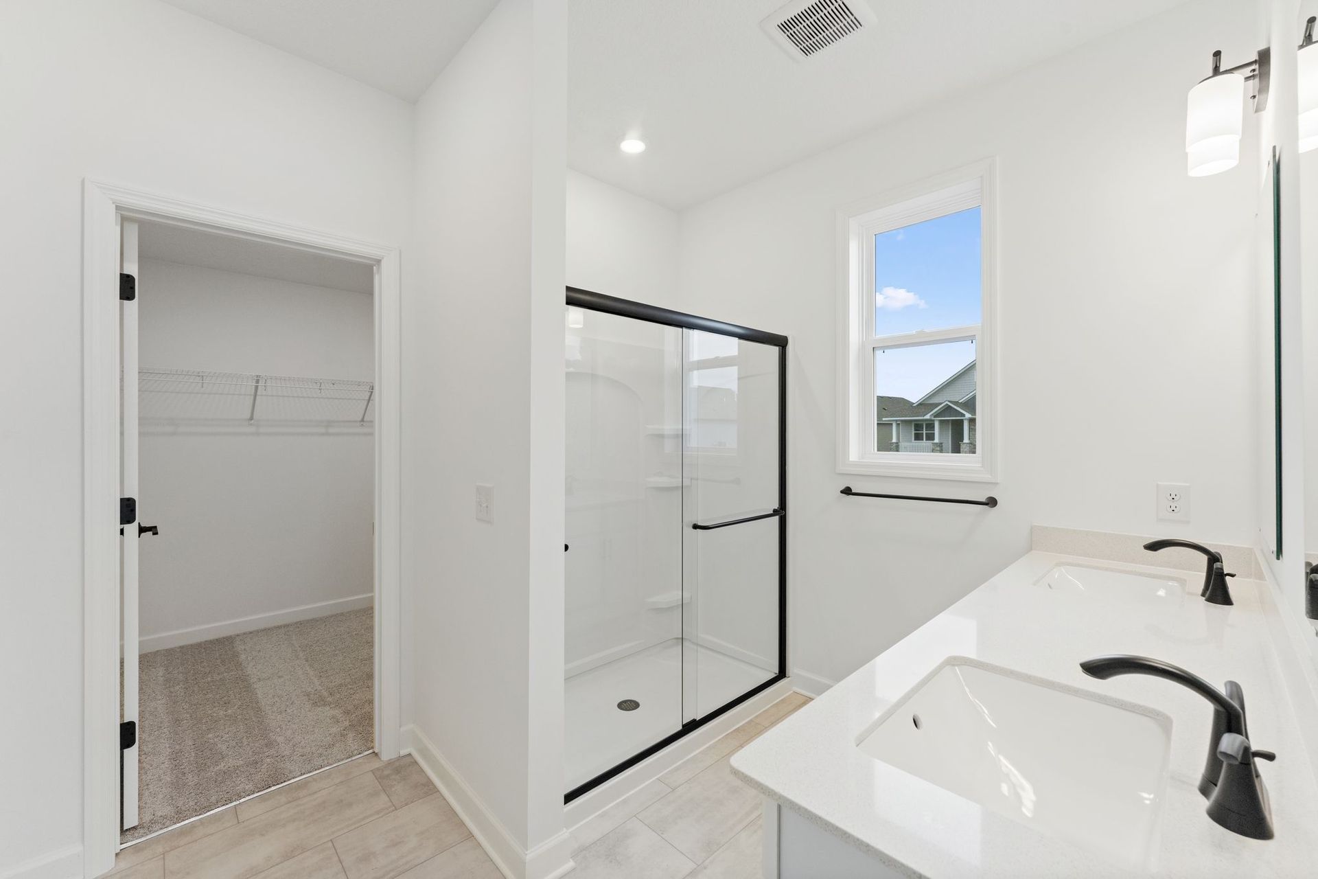 13 Lexington Waters Birmingham QMI H S22222543310 Owners Bathroom F1