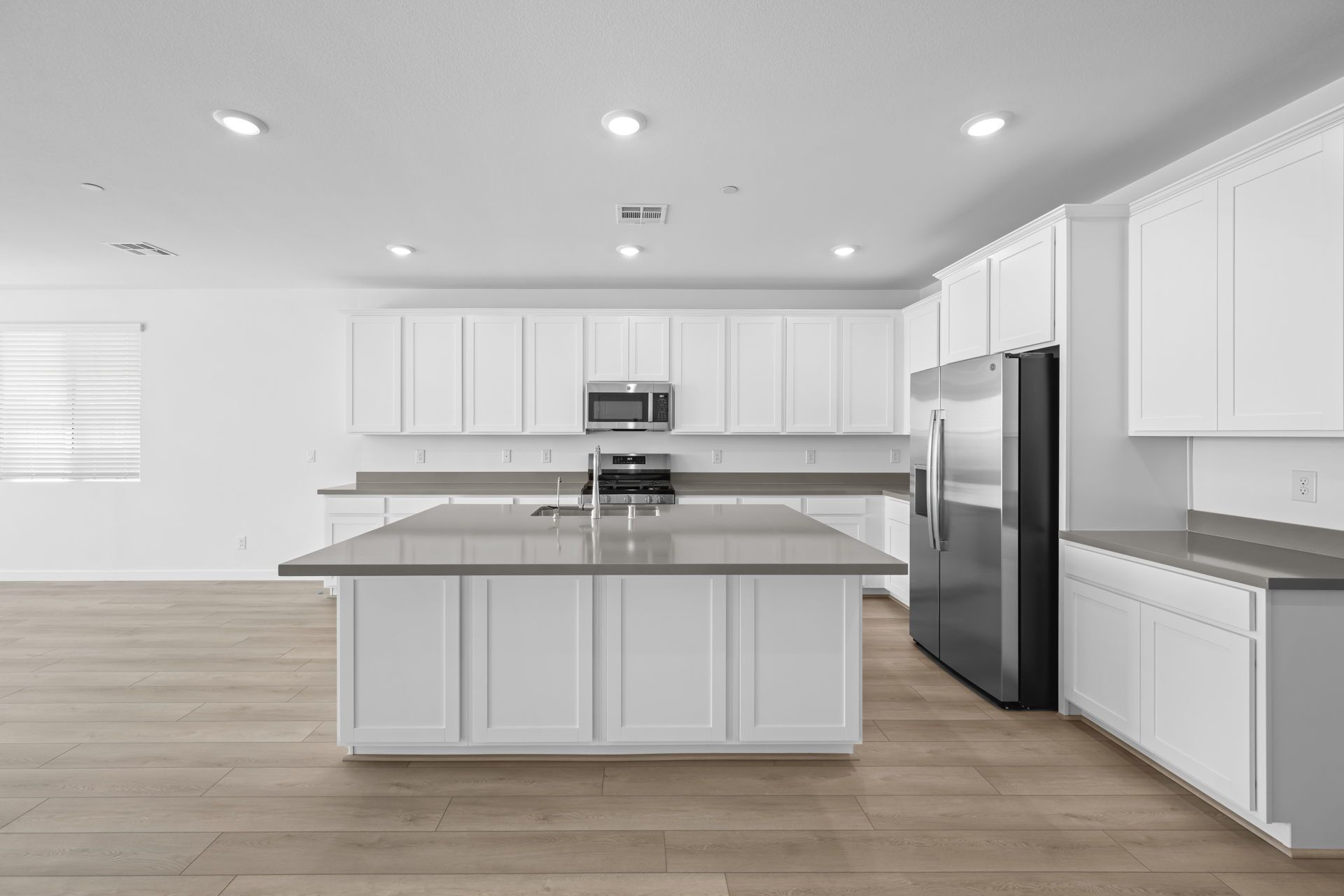 Lennar1658 Portofino Falls Place03