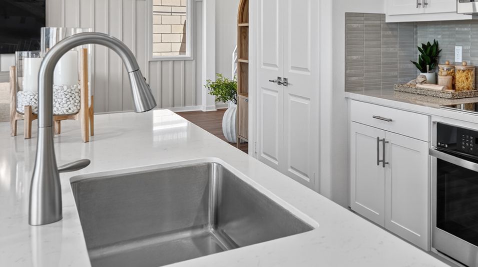 Willowcrest Amber Valley Res3 Kitchen 4of6 F1
