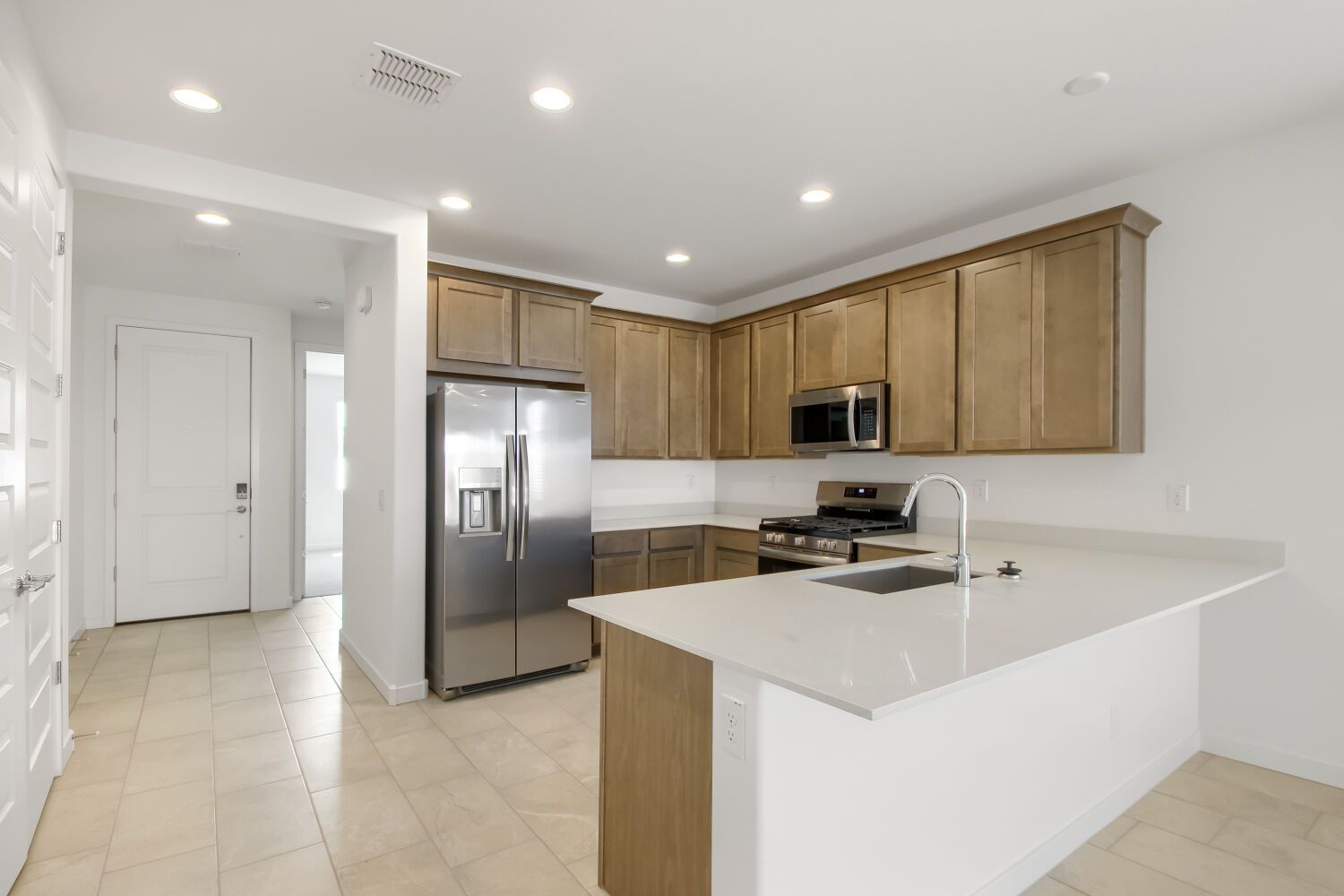 18646 W Hiddenview Dr   Web Quality   003   03 Kitchen