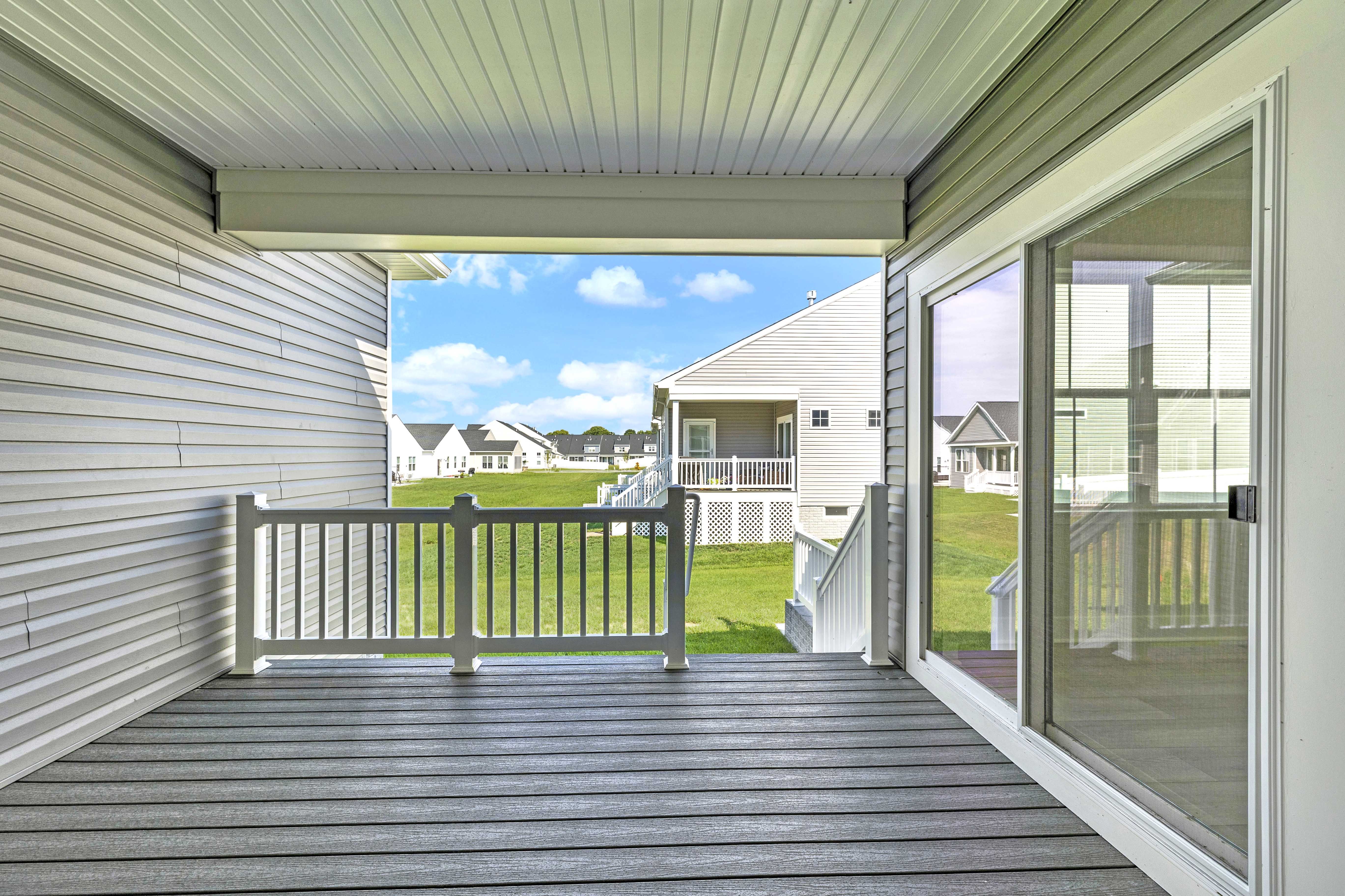 South Shore Plantation Lakes Canton Covered Patio