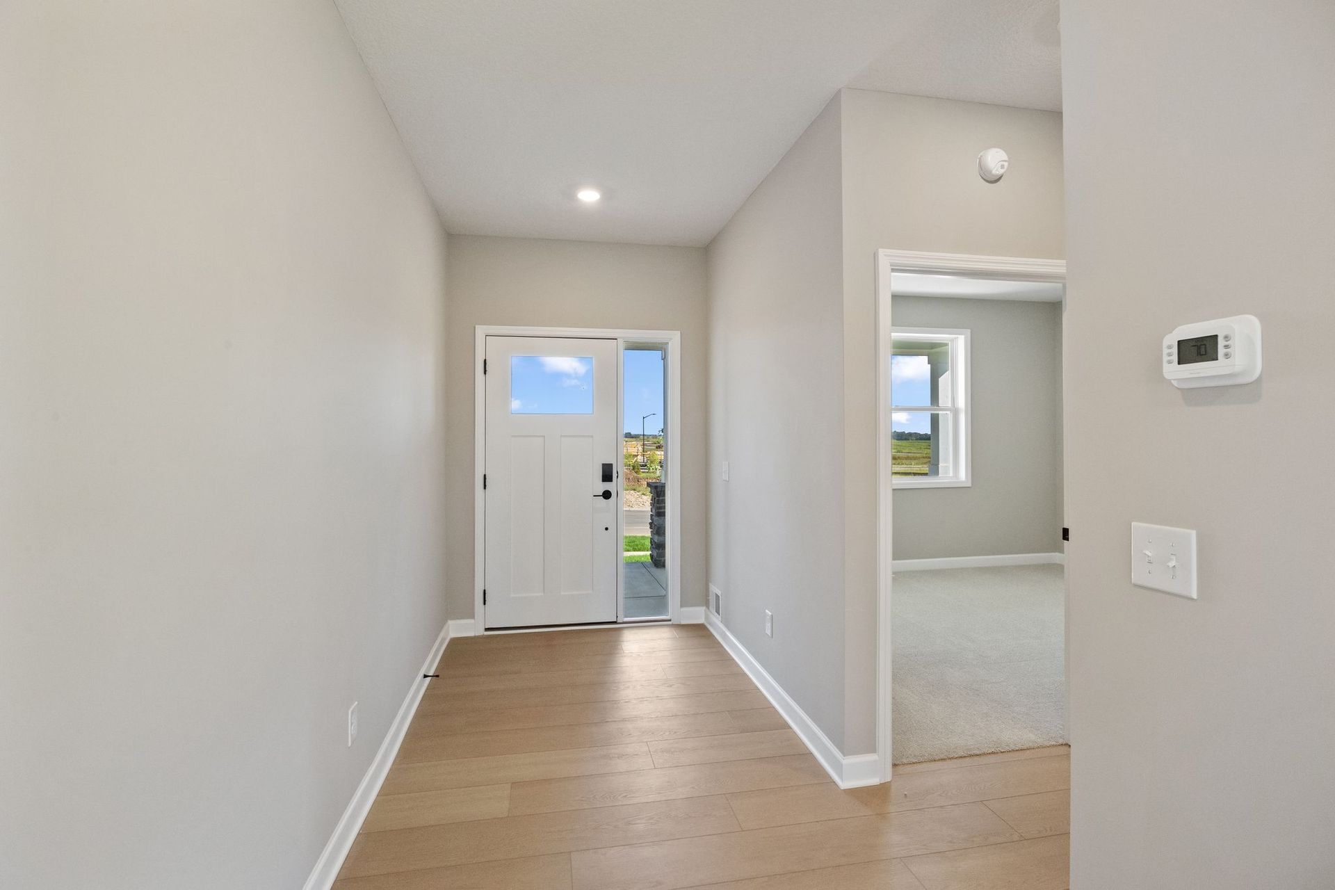 7 Cedar Hills Como QMI H S5210 Foyer 1of1 F1