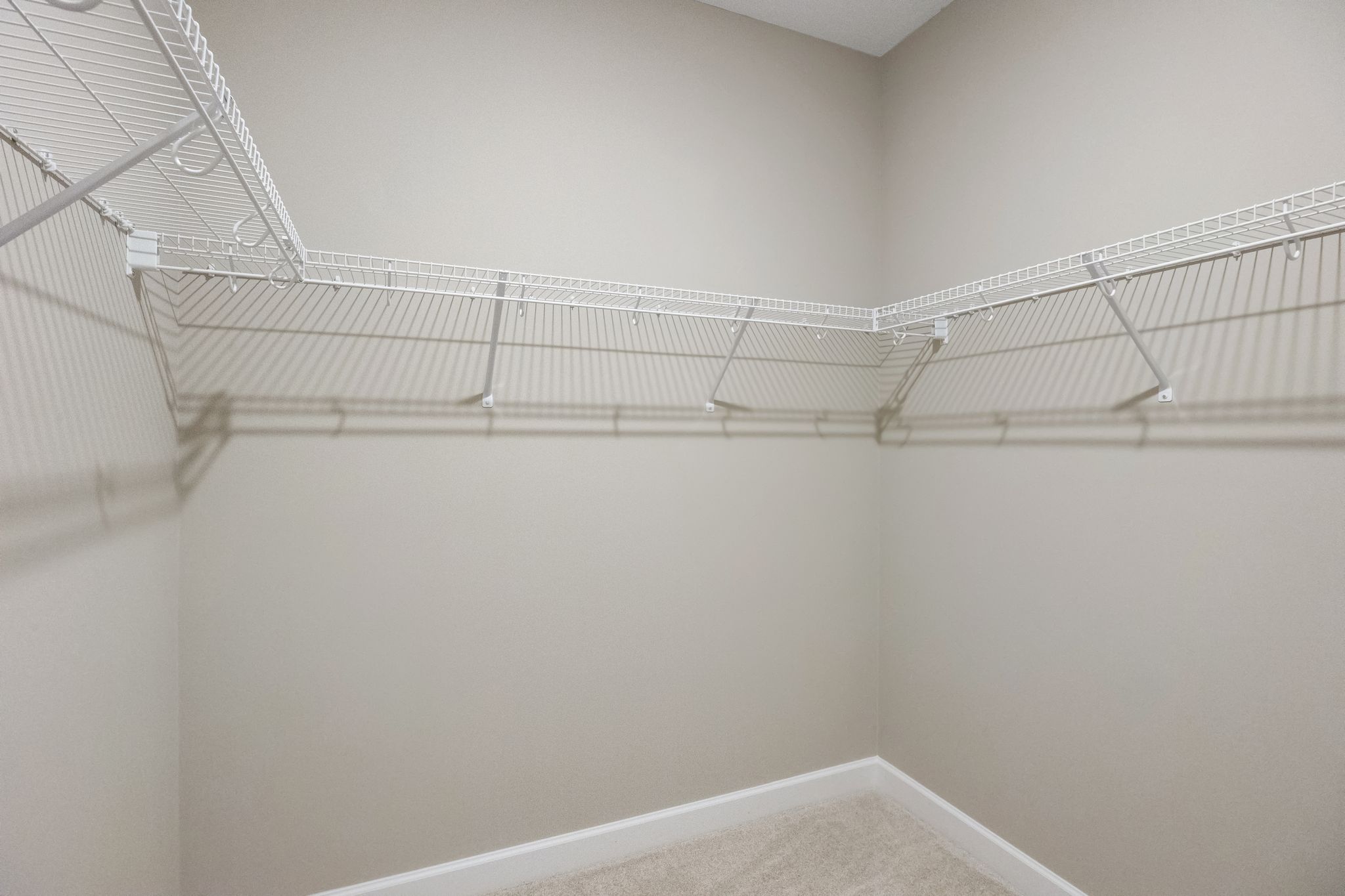 15 Cedar Hills Como QMI H S5210 Owners Closet F1
