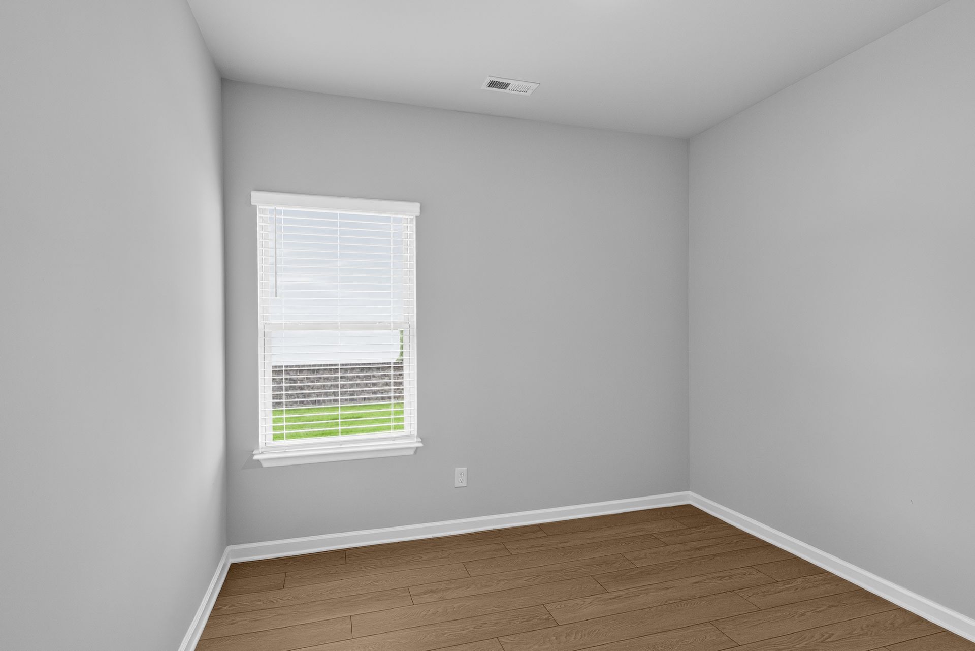 Whisper Woods Beckman12 12