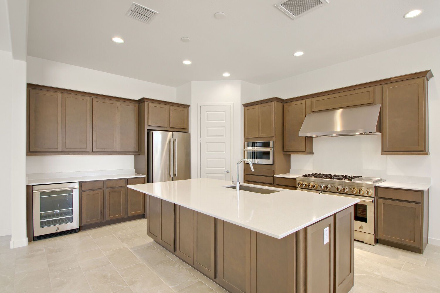 25152 N 177th AVE   Web Quality   005   05 Kitchen