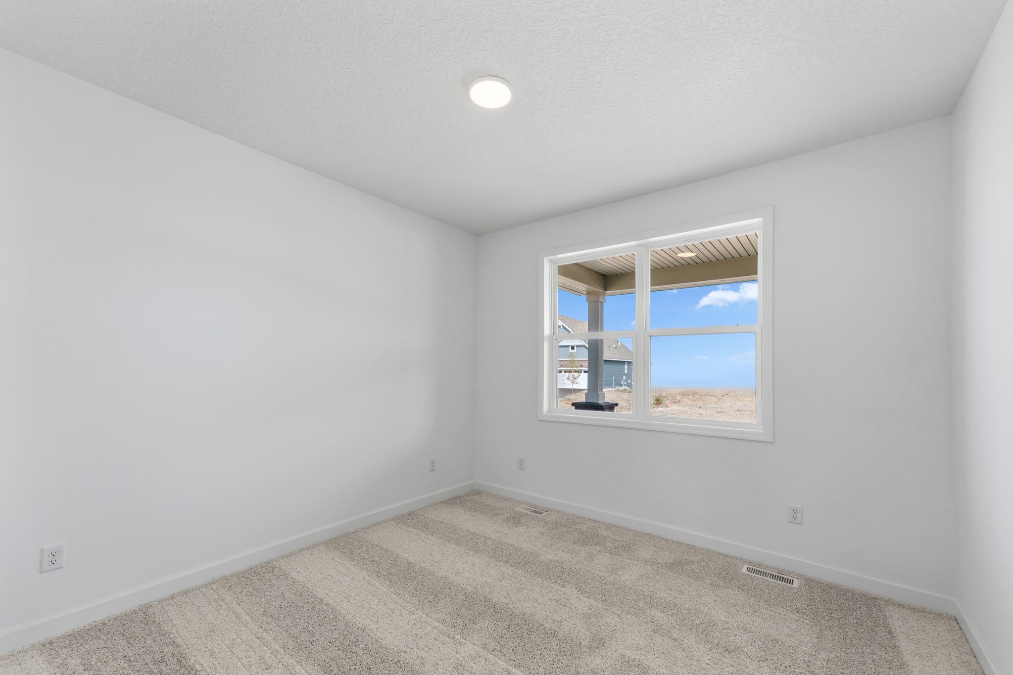 3 Watermark Brisbane QMI H S20749548334 Bedroom F1