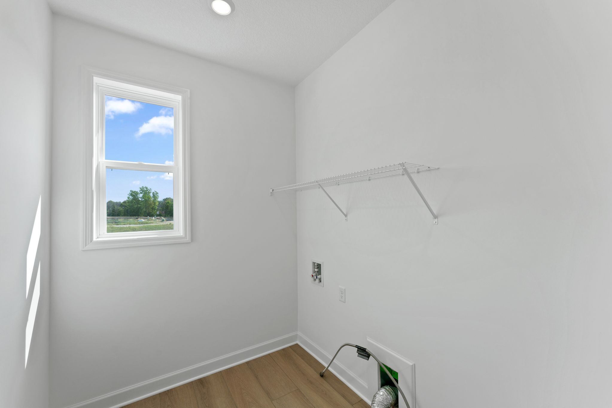 13 Watermark Brisbane QMI H S20749548334 Laundry Room F1