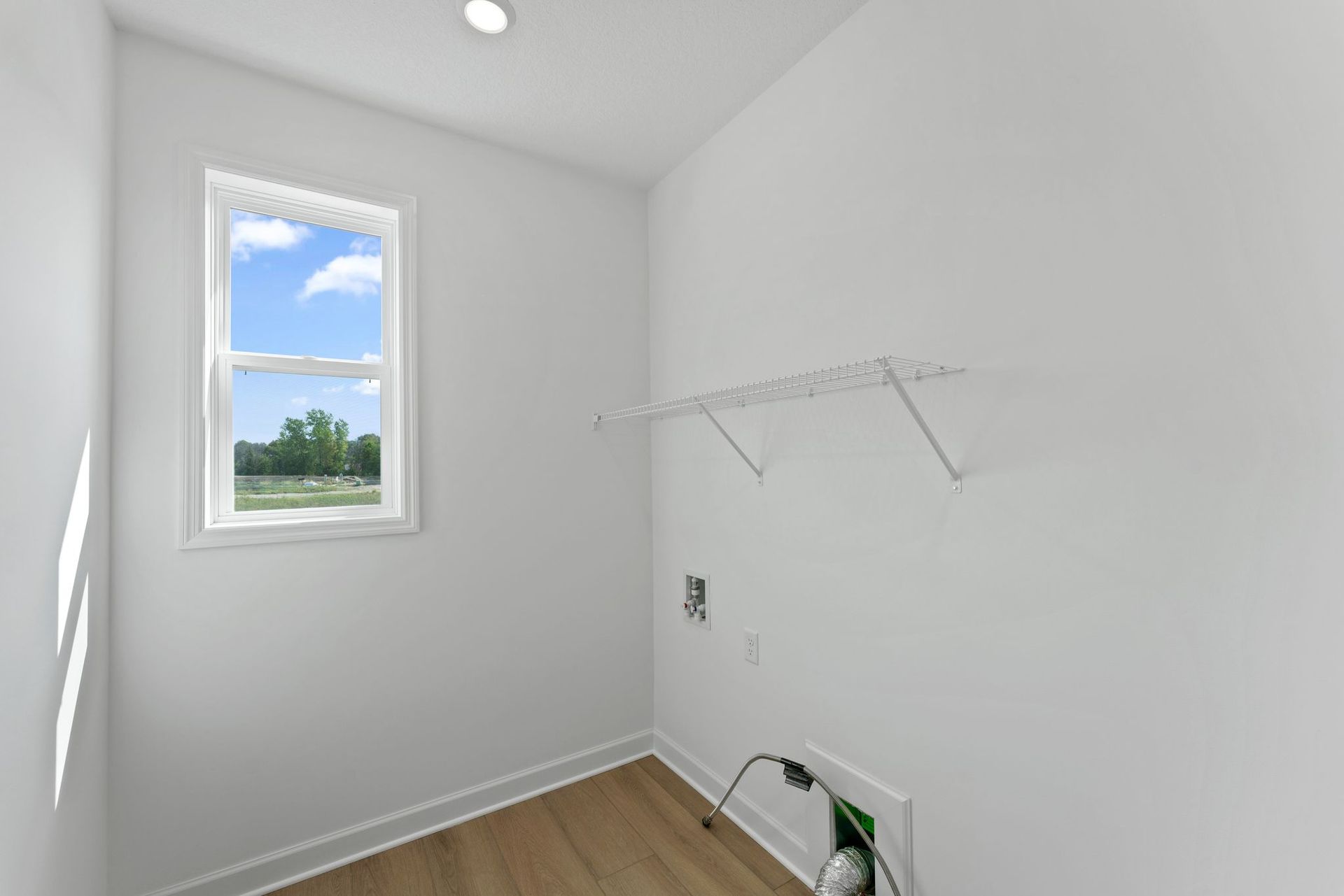 13 Watermark Brisbane QMI H S20749548334 Laundry Room F1