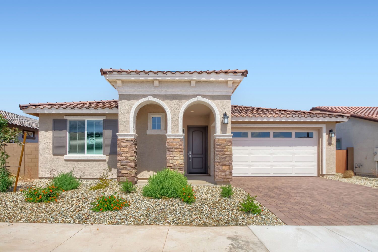 17616 W EL CORTEZ PL (Crest Plan 1002)