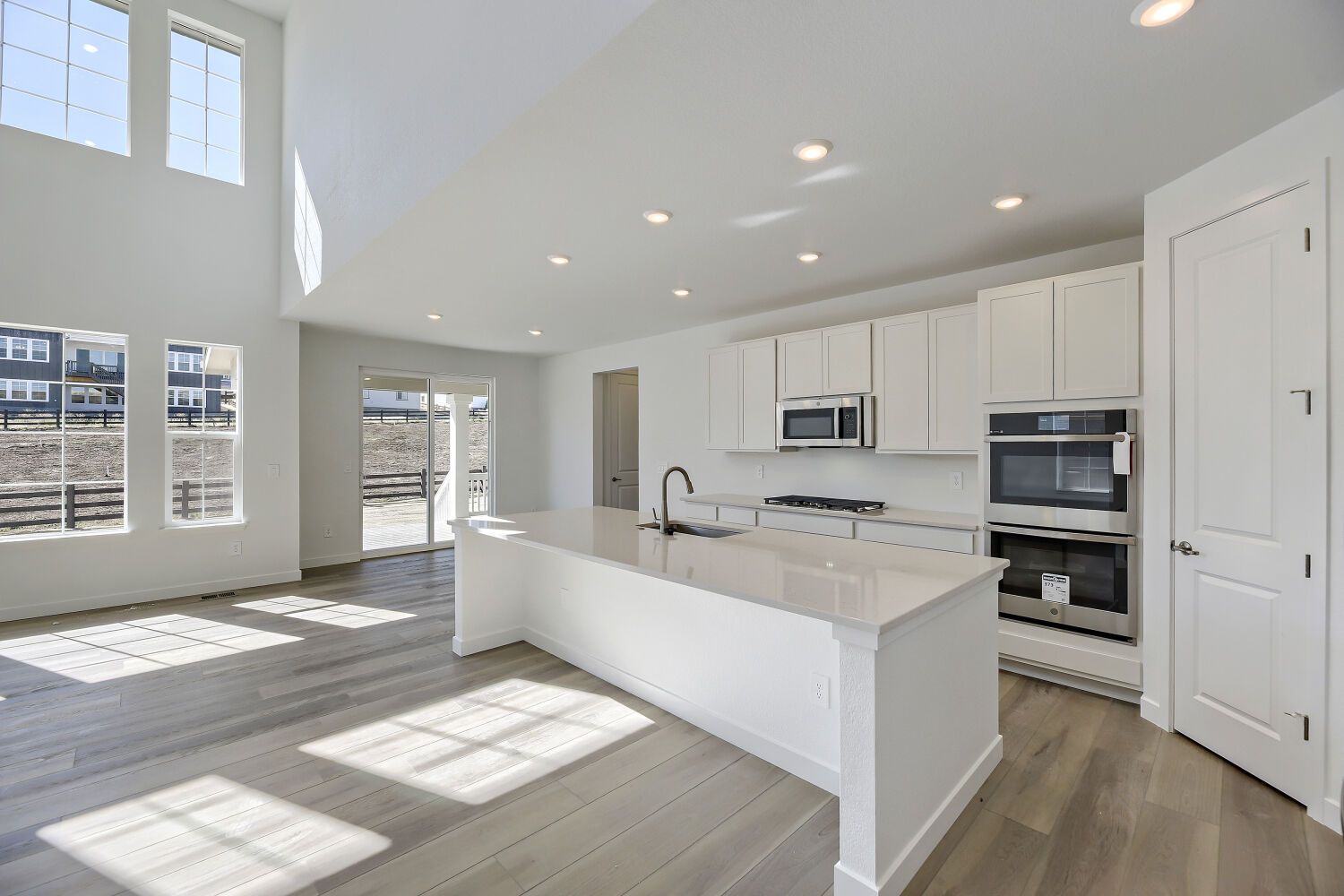 4058 Buttongrass Trl   Web Quality   003   03 Kitchen