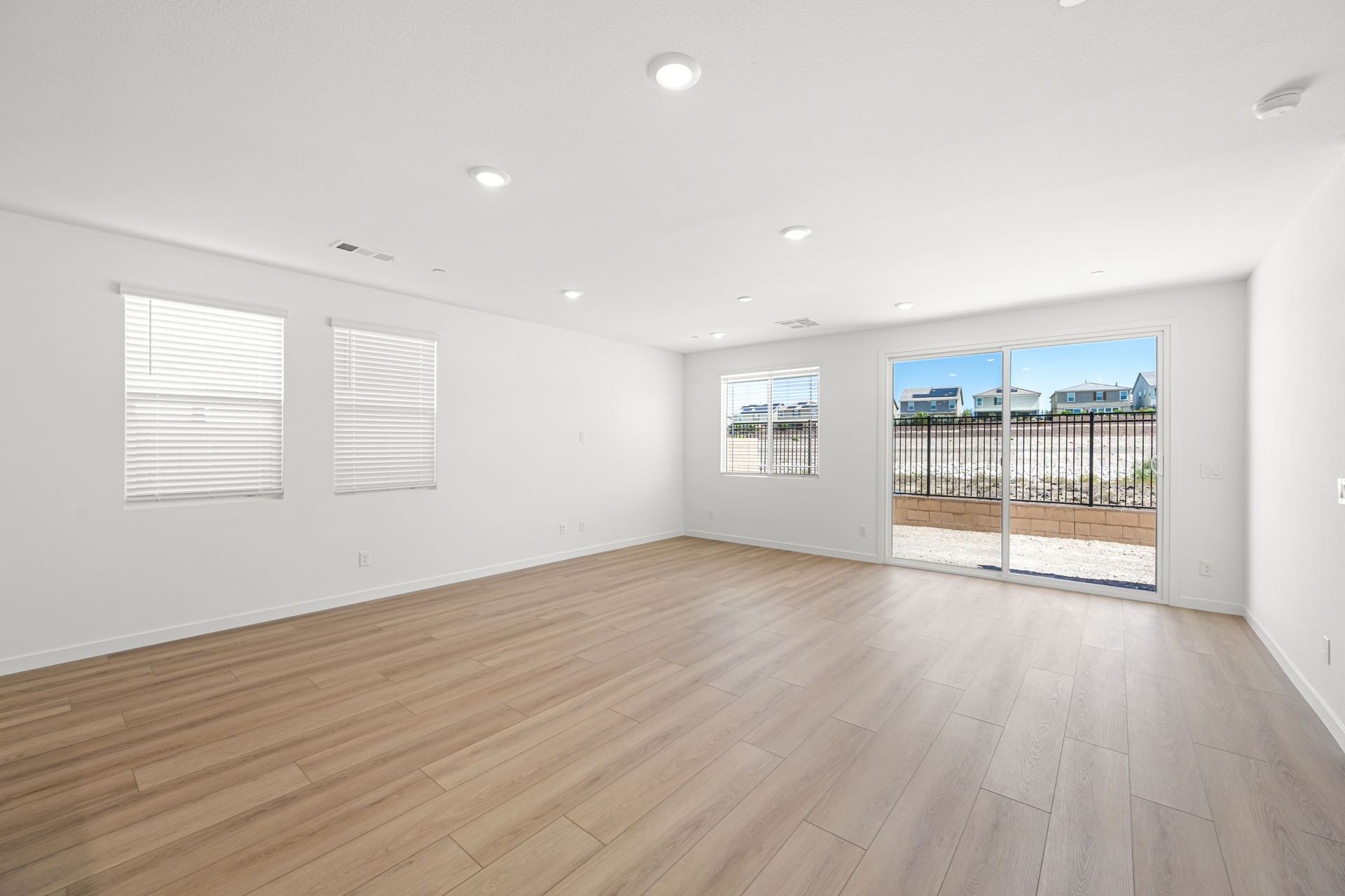 Lennar2688 Sunrise Mist P L05