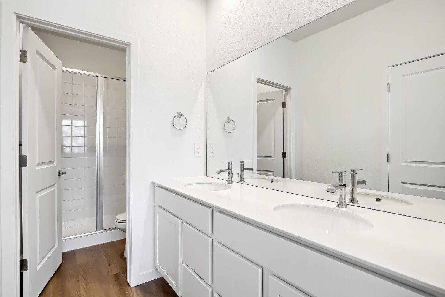 15251 Clayton St   Web Quality   007   07 Primary Bathroom