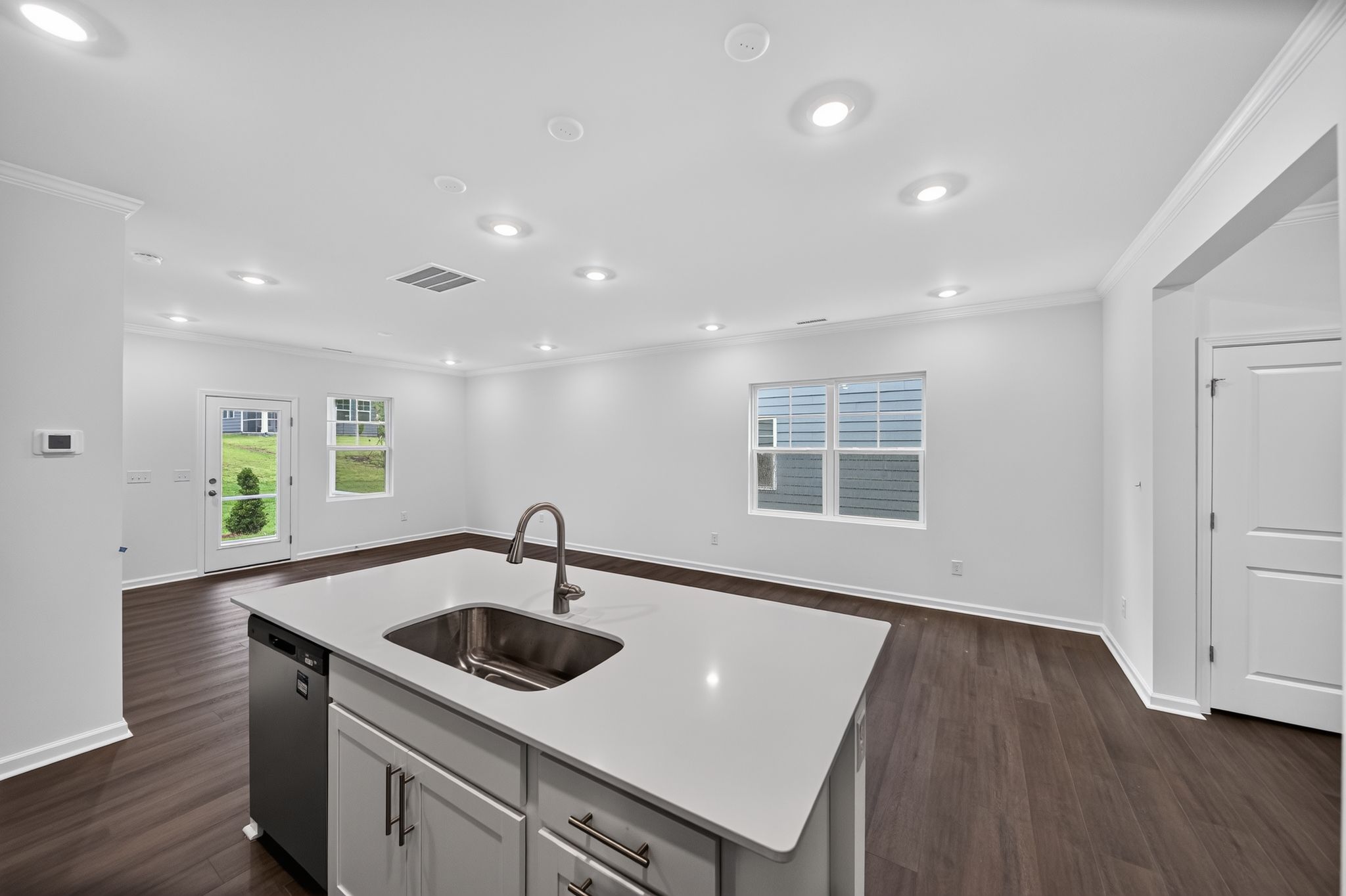 09 516 Whale Cv Wy Kitchen 1881