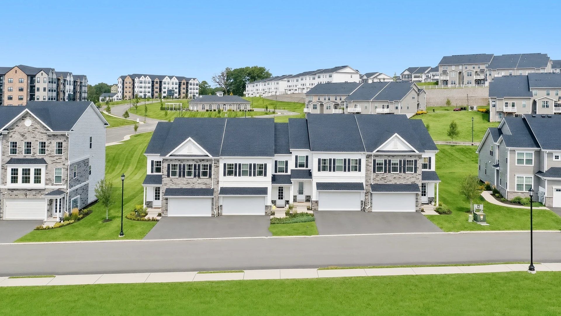 Monterey Collection at Valley View Park Community Streetscape