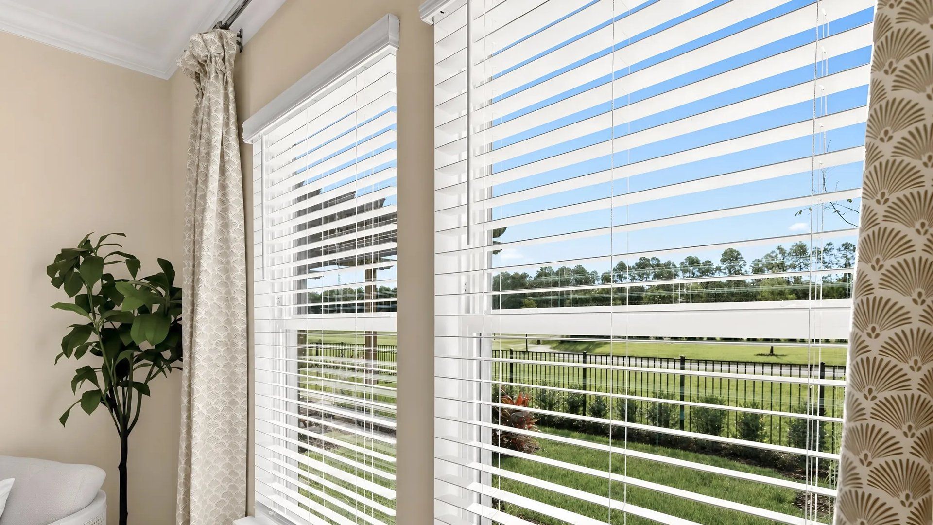 JAX_60s_Stillwater_Pic_Antigua_EI_Blinds_F0