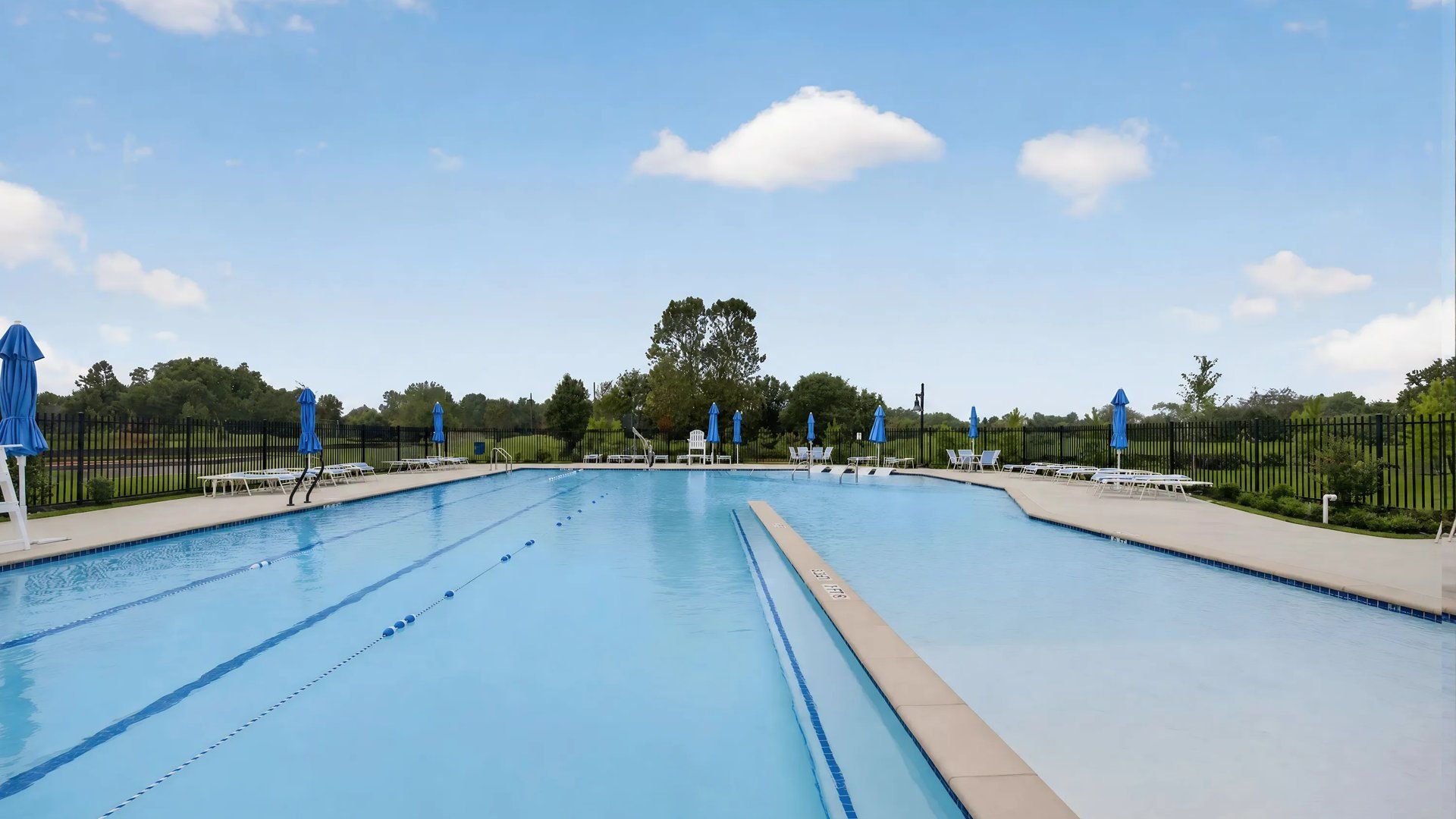 Swimming pool with lap lanes