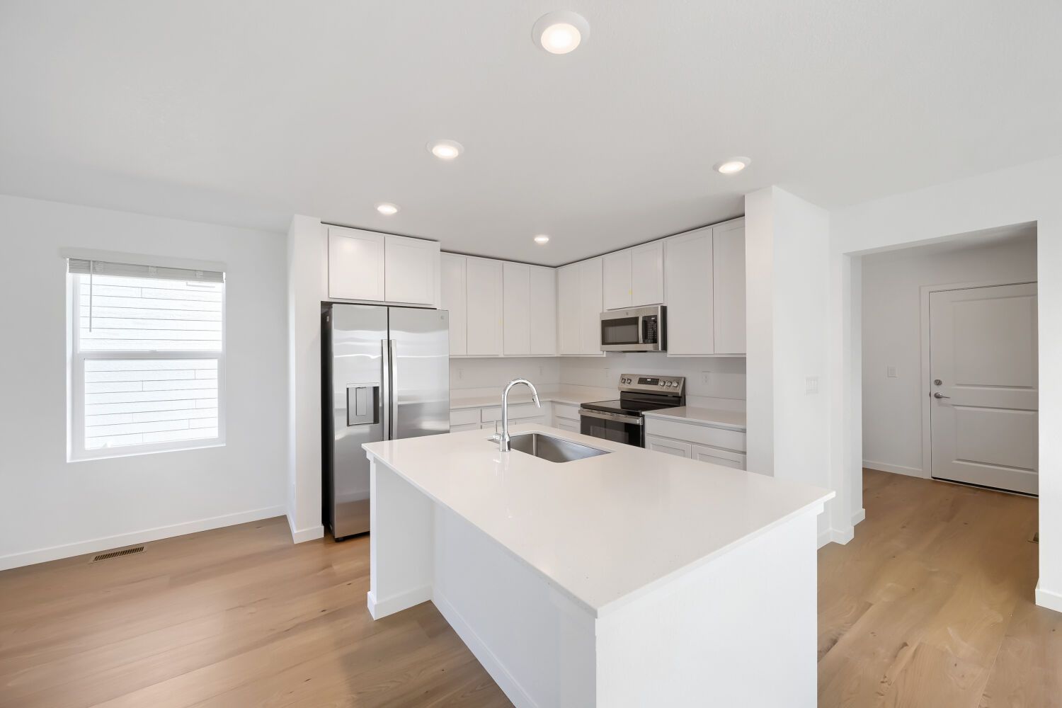7913 Mounted Ranger Dr   Web Quality   003   03 Kitchen